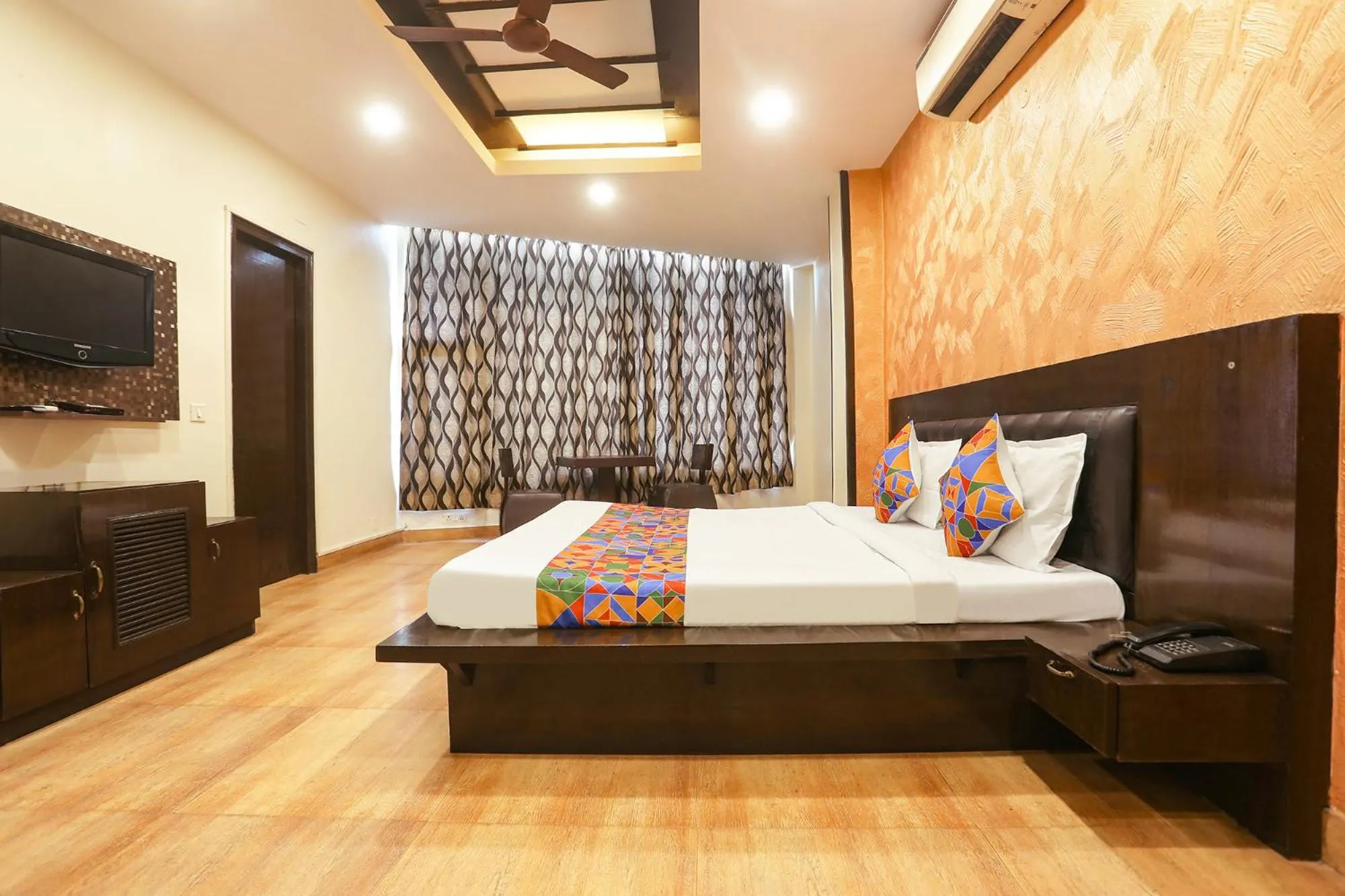Bed in Via Rajdeep Palace