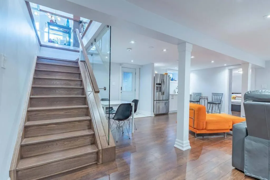 Luxurious and Spacious 4BR Home Near Downtown