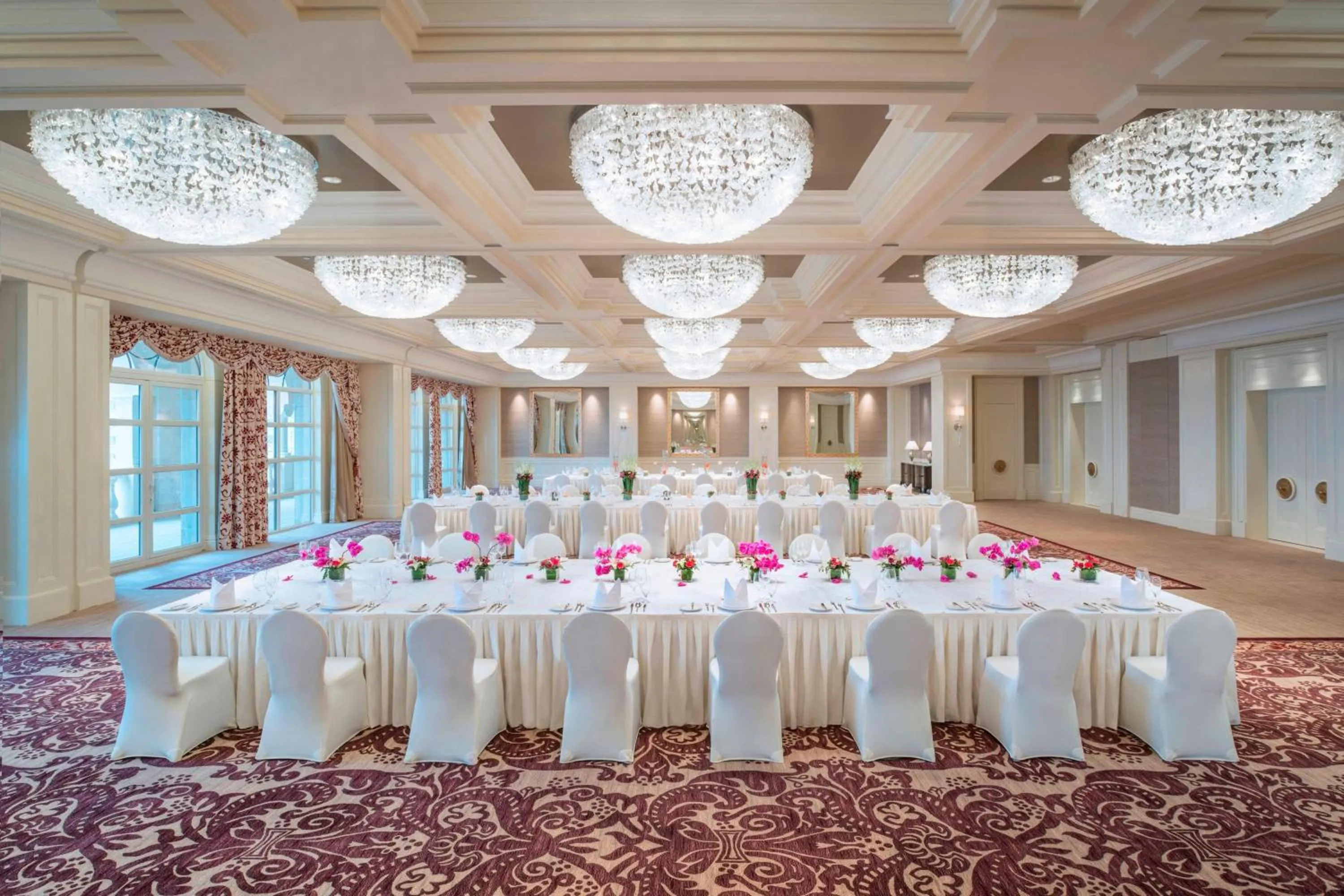 Banquet/Function facilities in The Castle Hotel, a Luxury Collection Hotel, Dalian