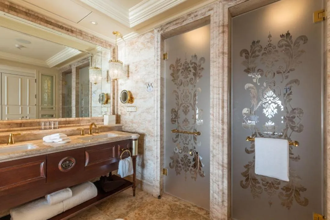 The Castle Hotel, a Luxury Collection Hotel, Dalian