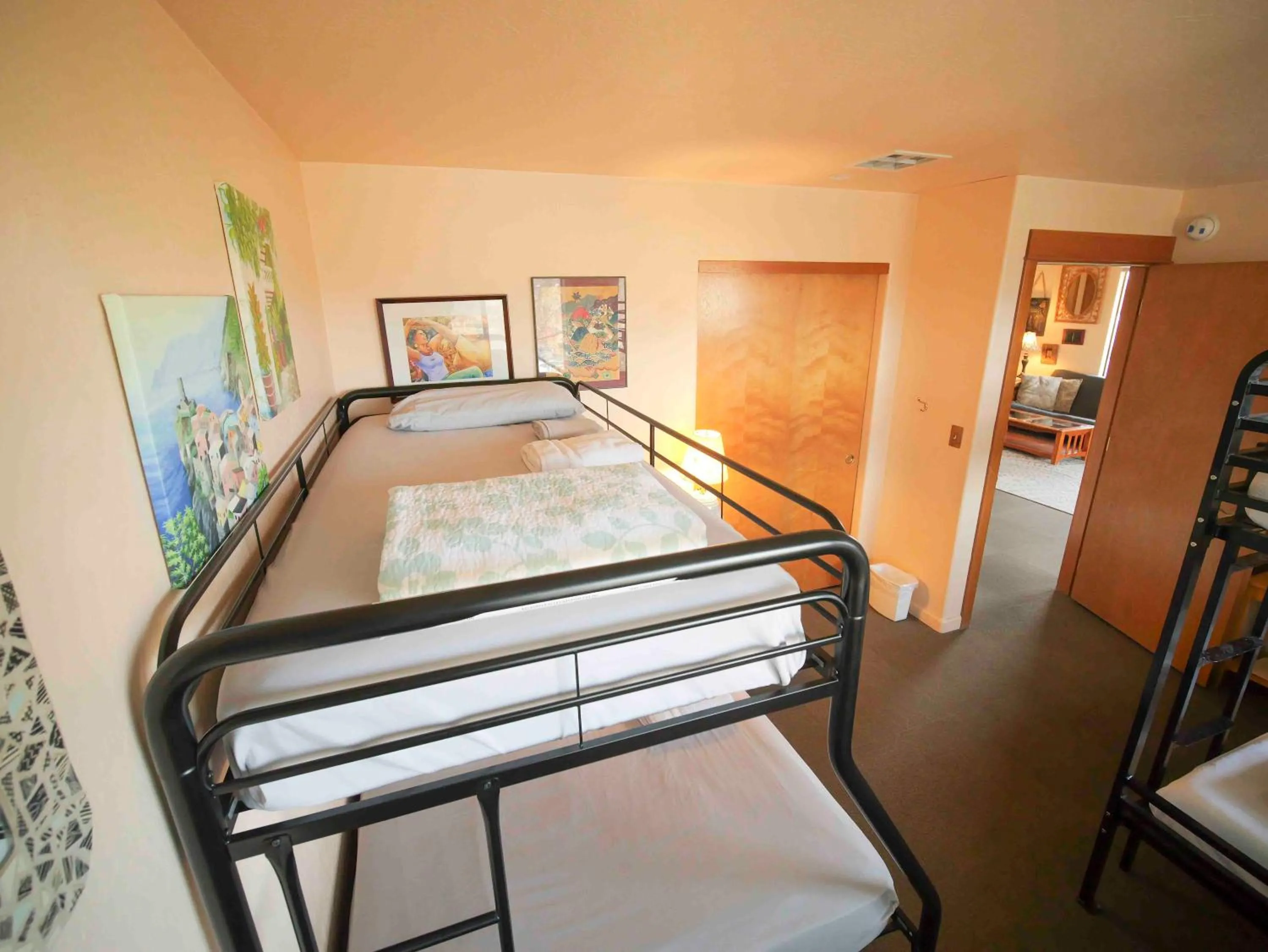 Bed in Ashland Commons Hostel