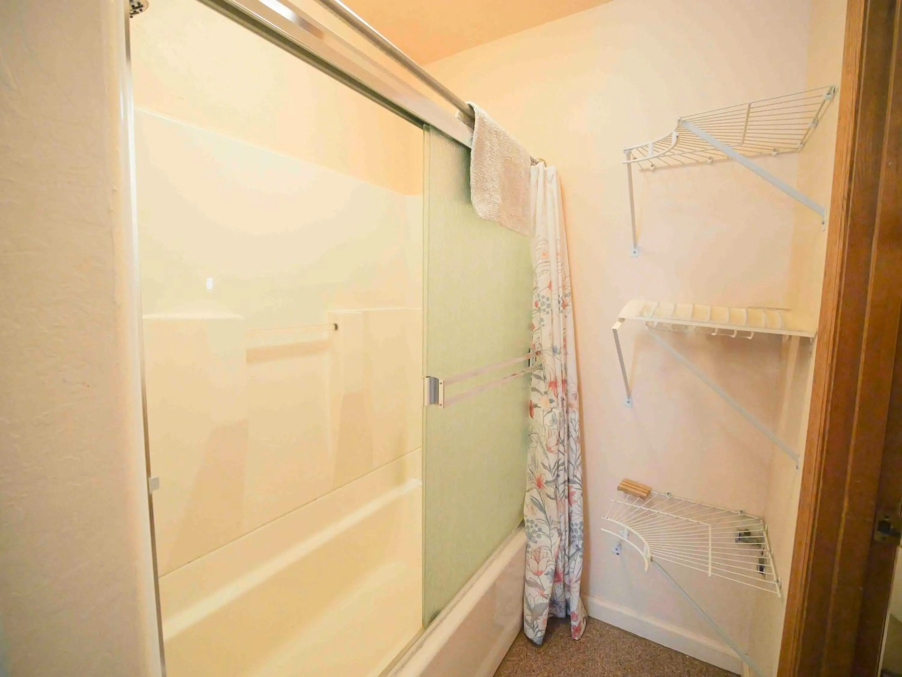 Ashland Commons Hostel