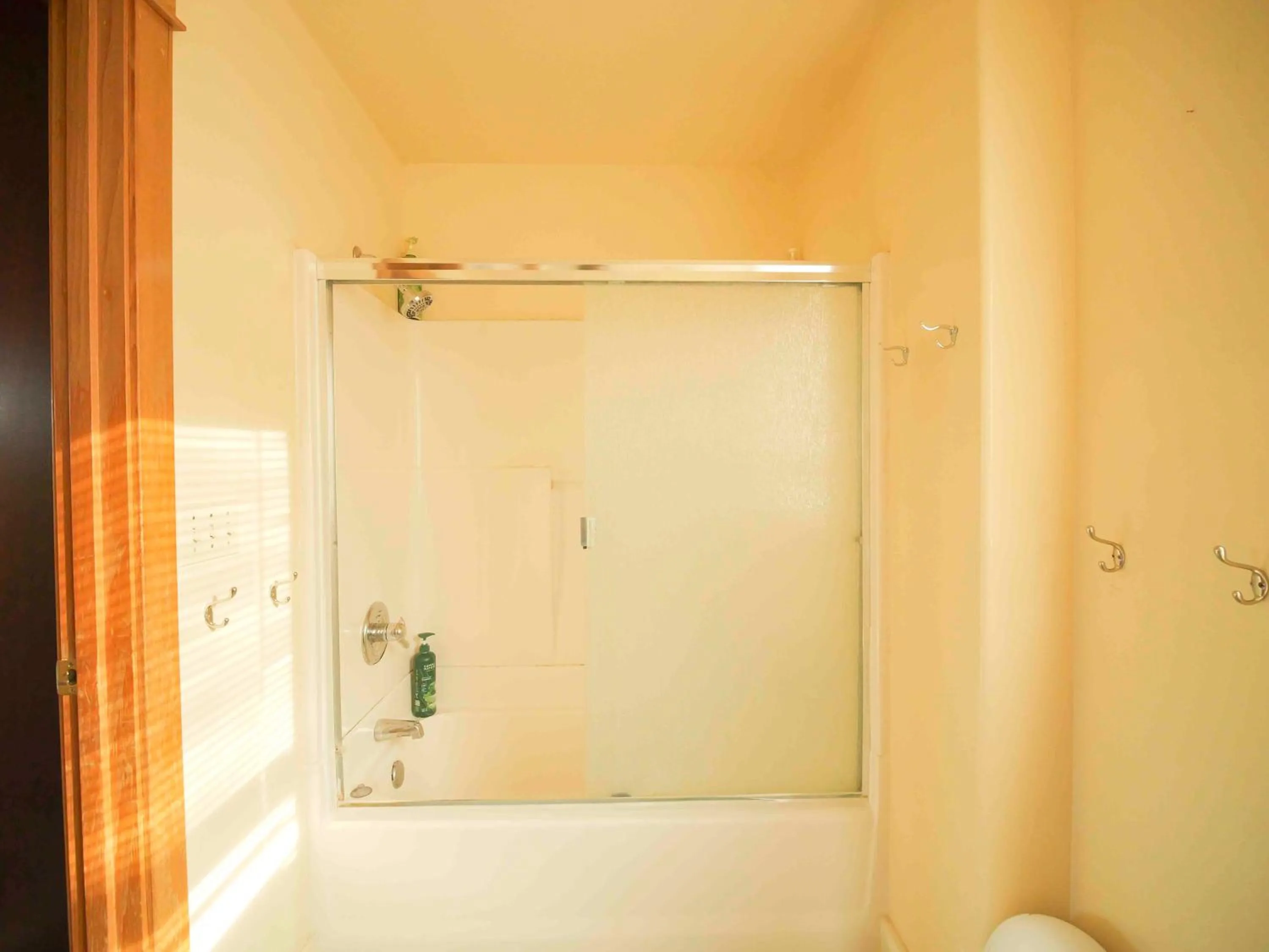 Ashland Commons Hostel