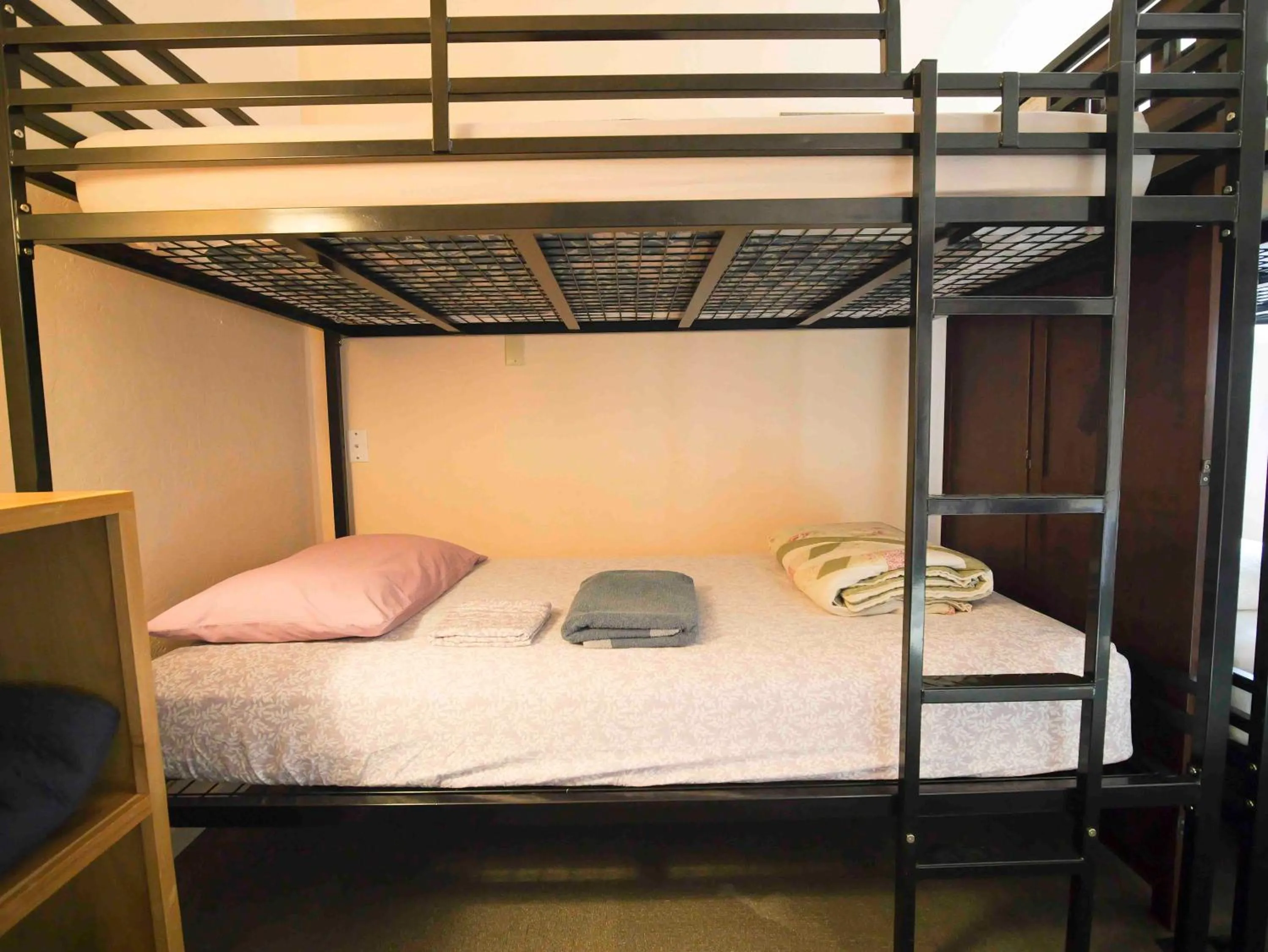 Bed in Ashland Commons Hostel