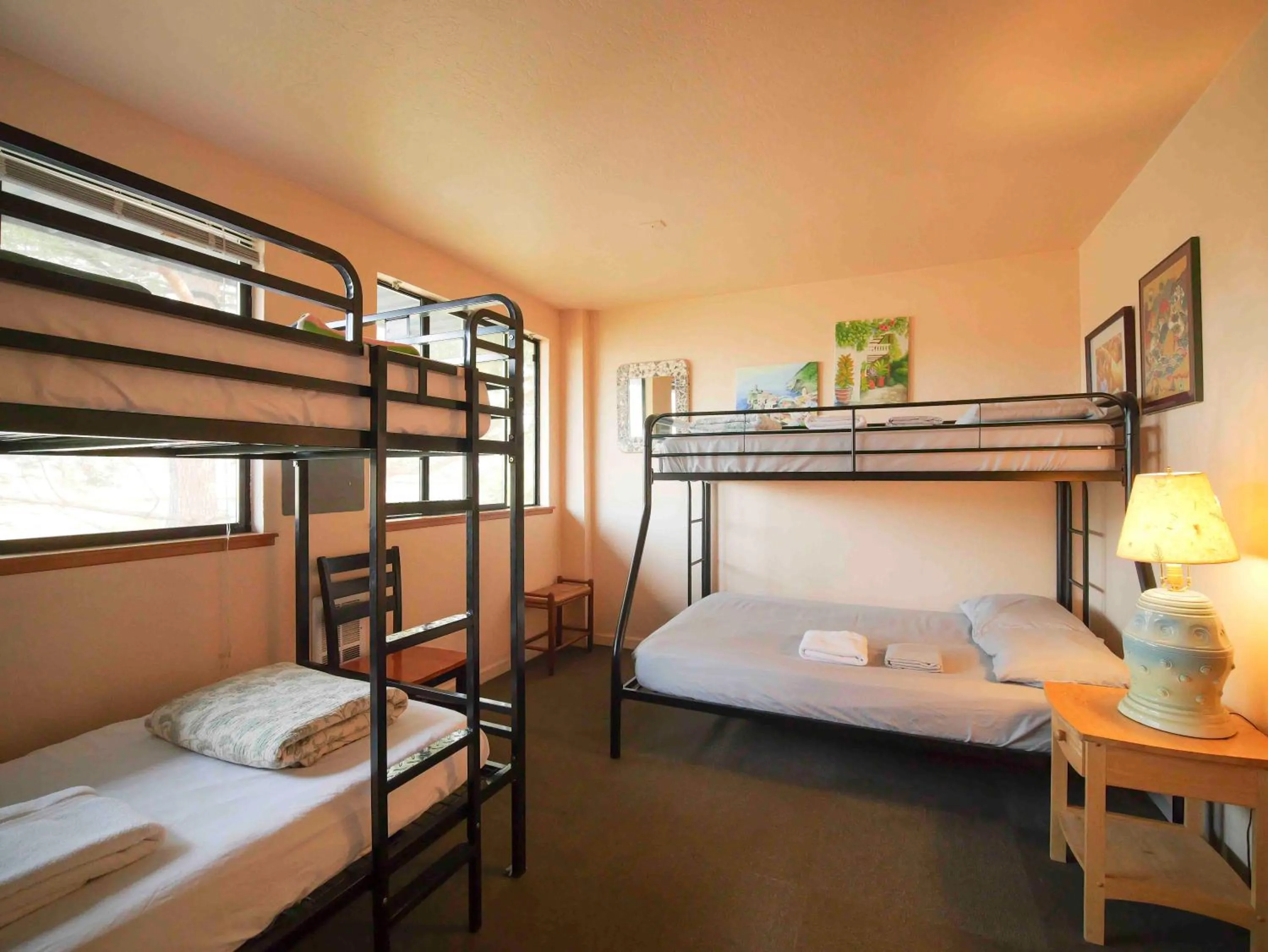 Bed in Ashland Commons Hostel