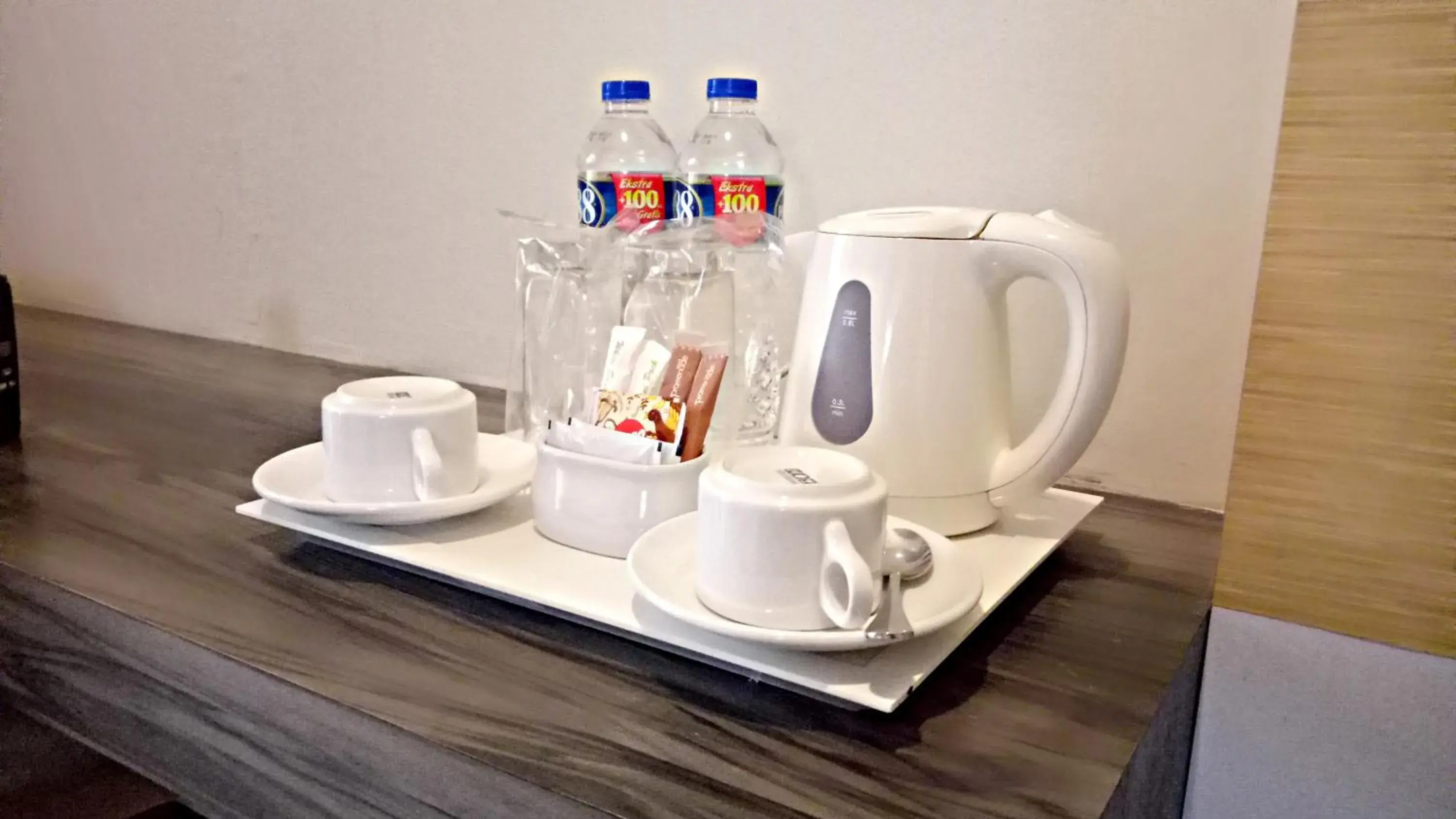 Large Twin Room in Hotel Promenade Cihampelas Large Twin Room in Hotel Promenade Cihampelas