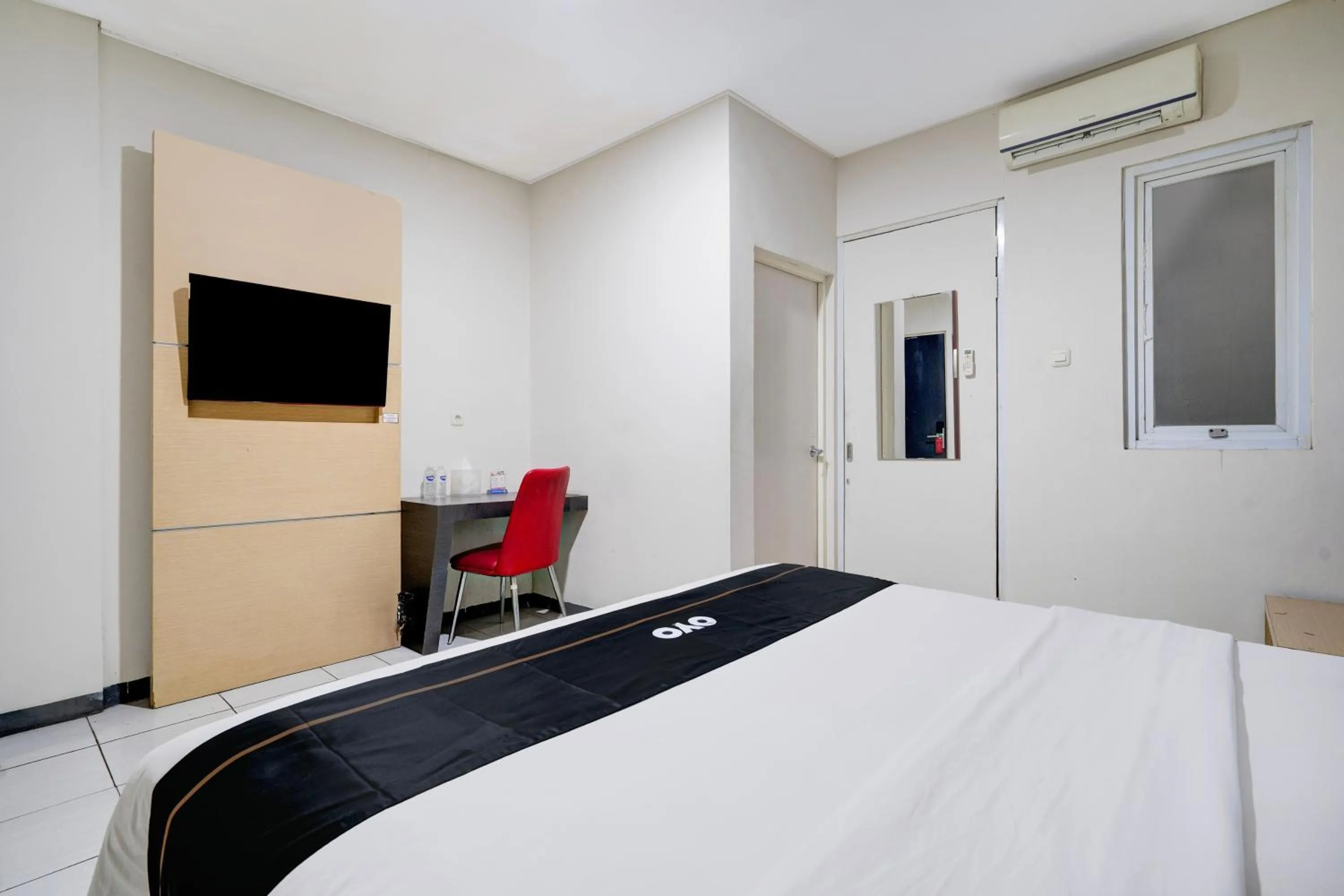 Bedroom, Bed in Townhouse Oak Cihampelas Near Ciwalk Formerly Promenade Hotel