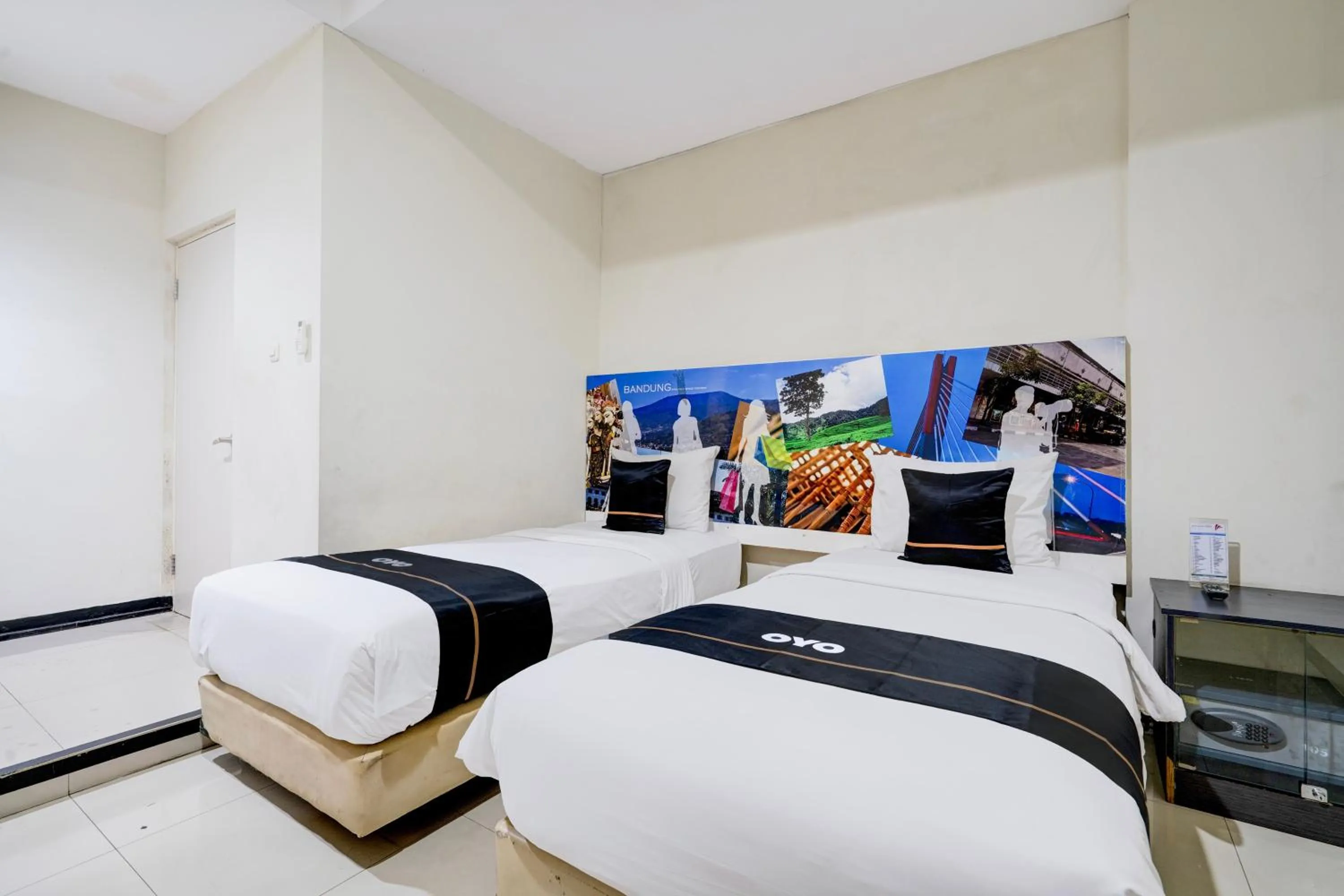 Bedroom, Bed in Townhouse Oak Cihampelas Near Ciwalk Formerly Promenade Hotel