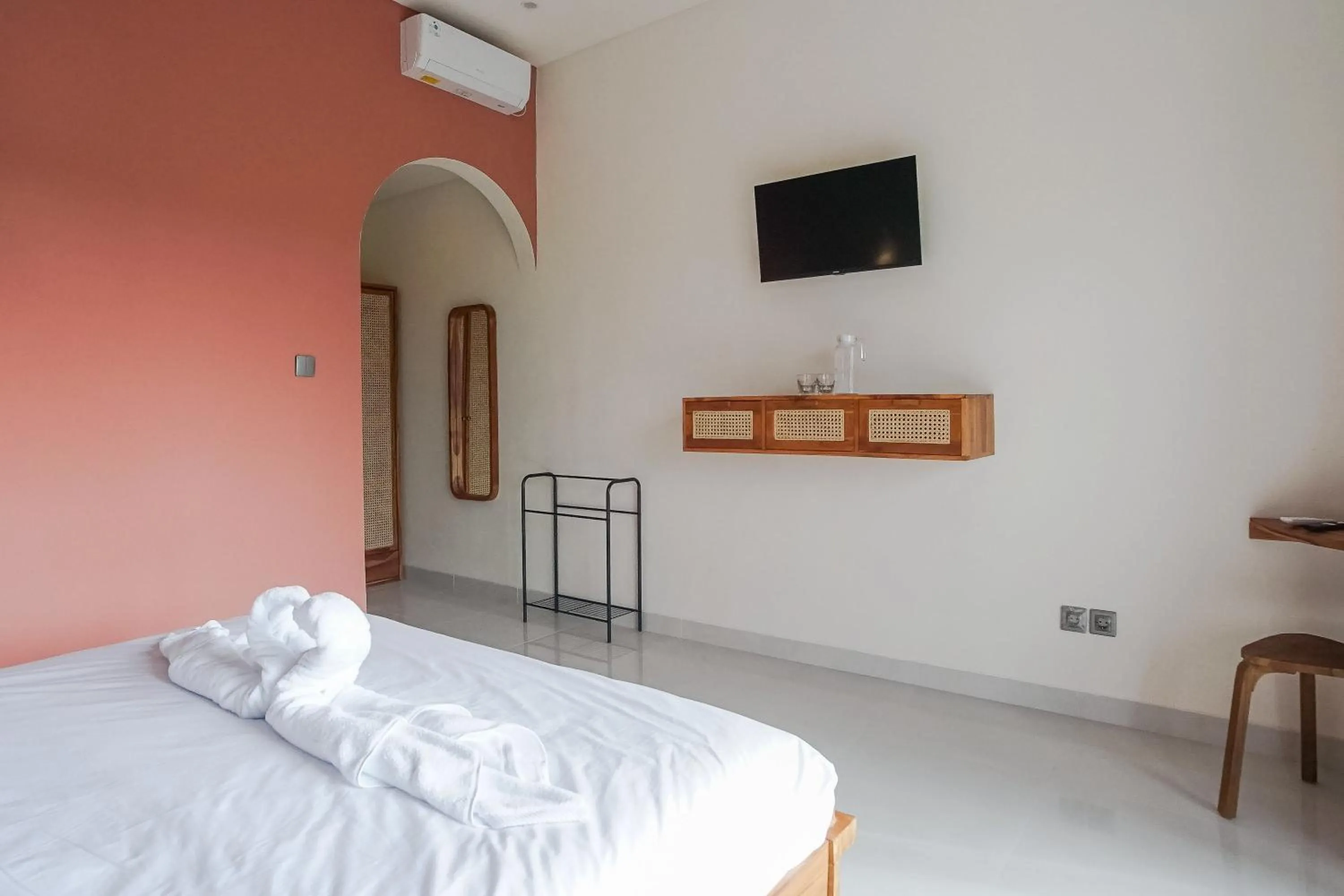 Bedroom, Bed in Kerti Suite