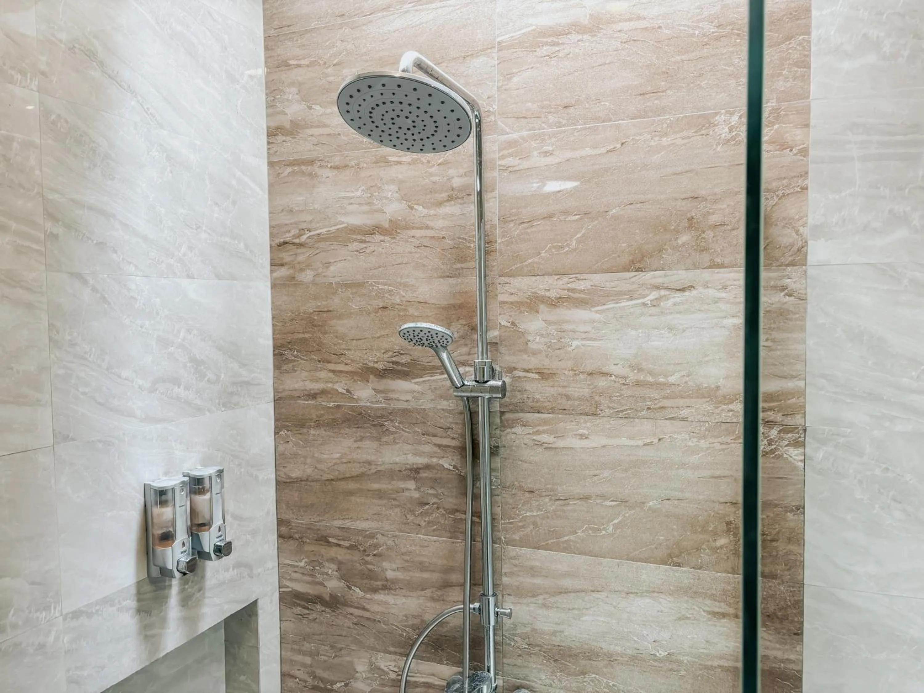 Bathroom in Kerti Suite