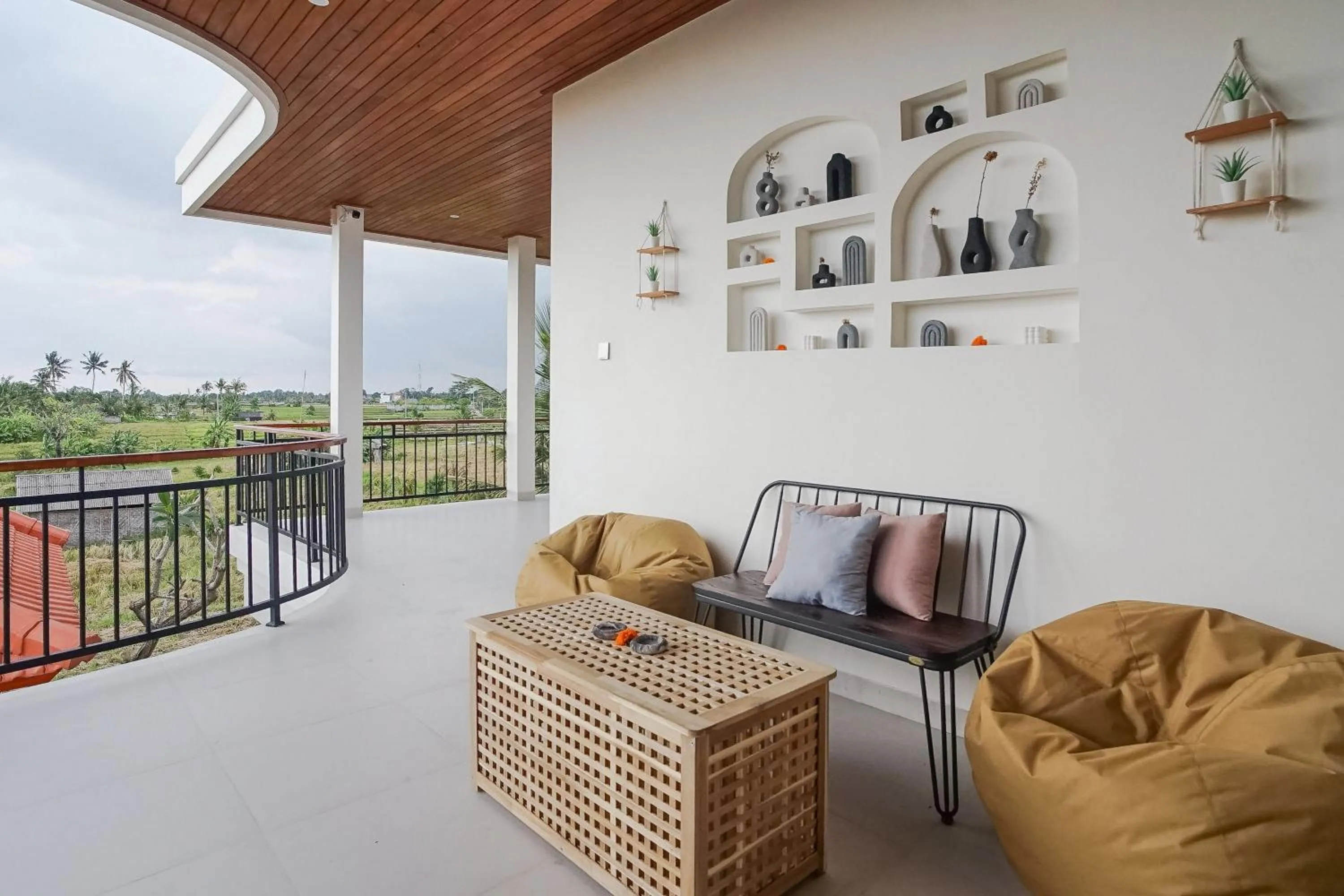 Seating area in Kerti Suite