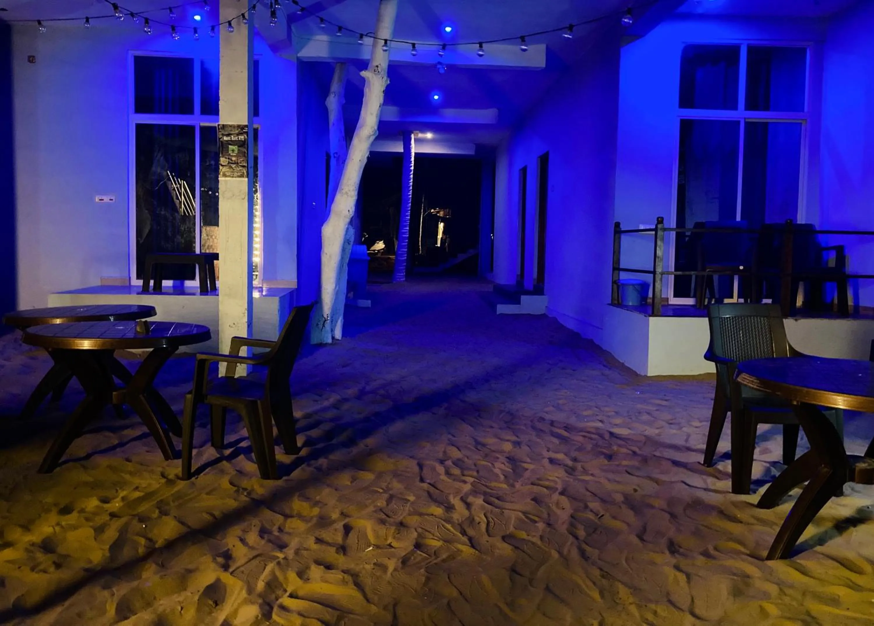 Night in Oceanic Stay And Restaurant Gokarna