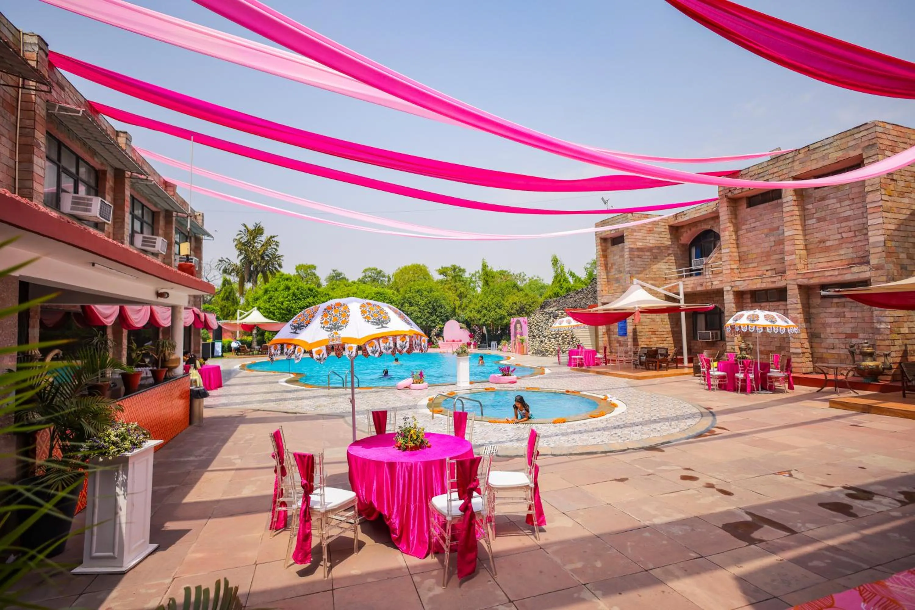 Swimming pool in Tivoli Heritage Palace, Rewari