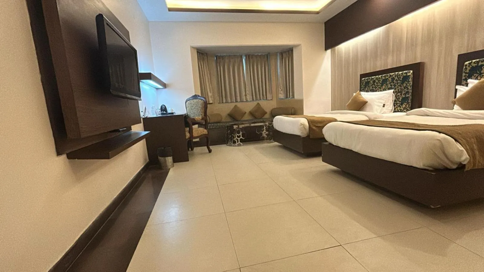 Bed in Tivoli Heritage Palace, Rewari