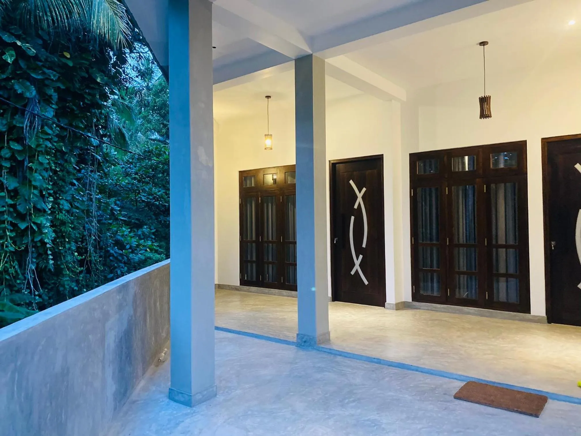 Night in LaRoy Mirissa