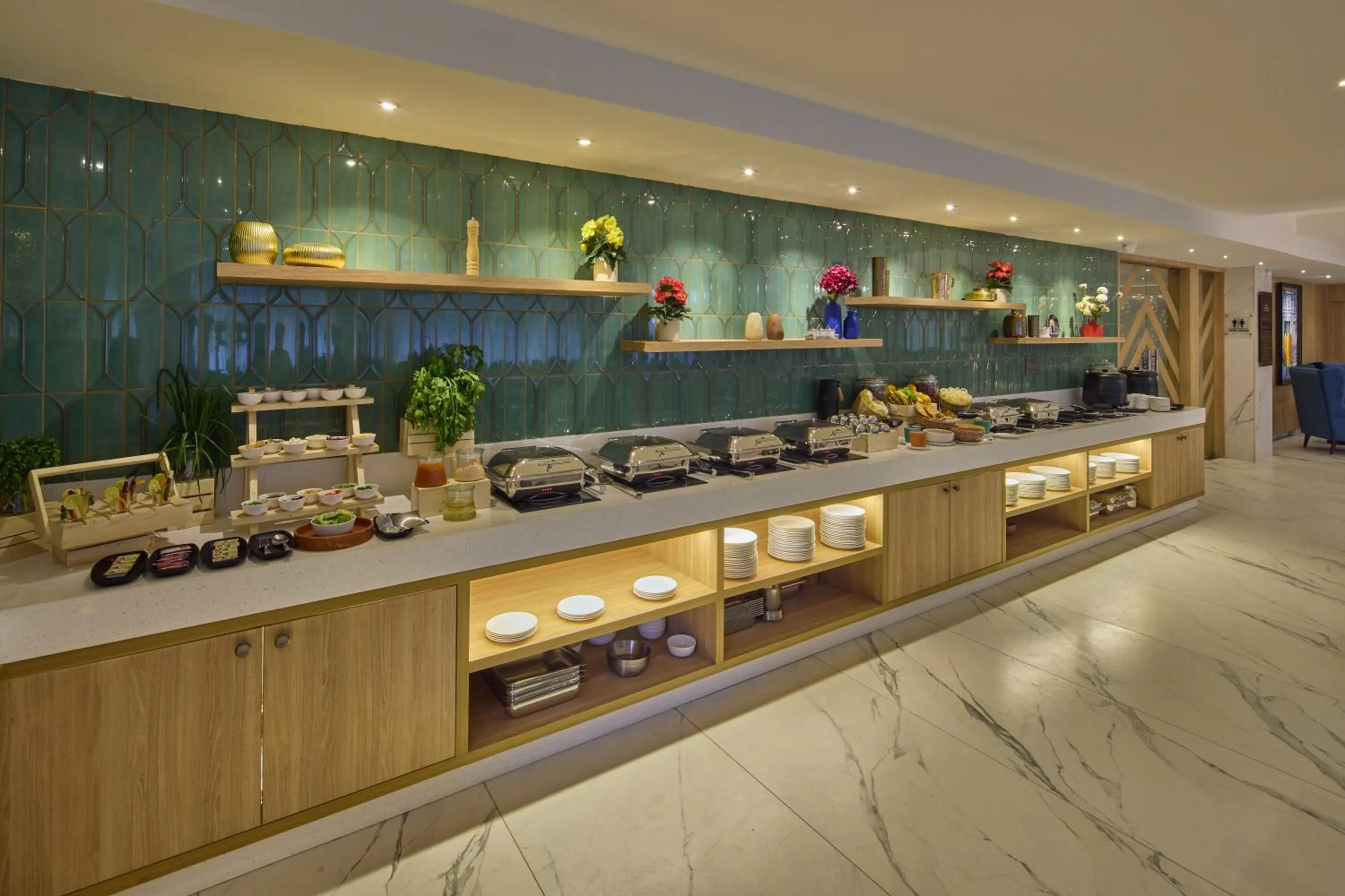 Restaurant/places to eat in Grand Continent Hebbal A Sarovar Portico Affiliate Hotel