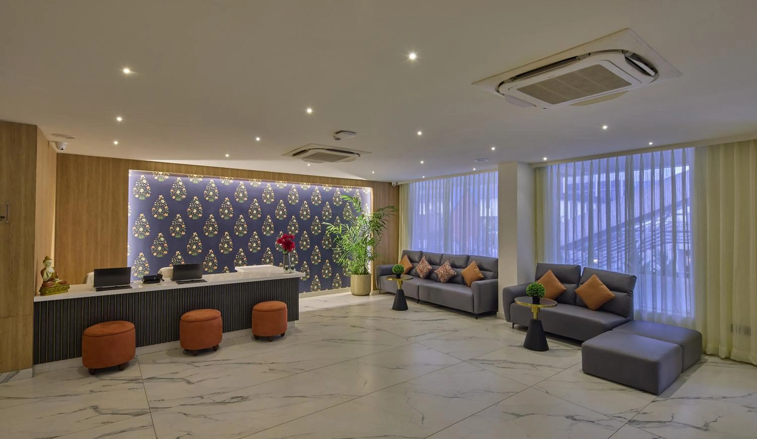 Lobby or reception in Grand Continent Hebbal A Sarovar Portico Affiliate Hotel