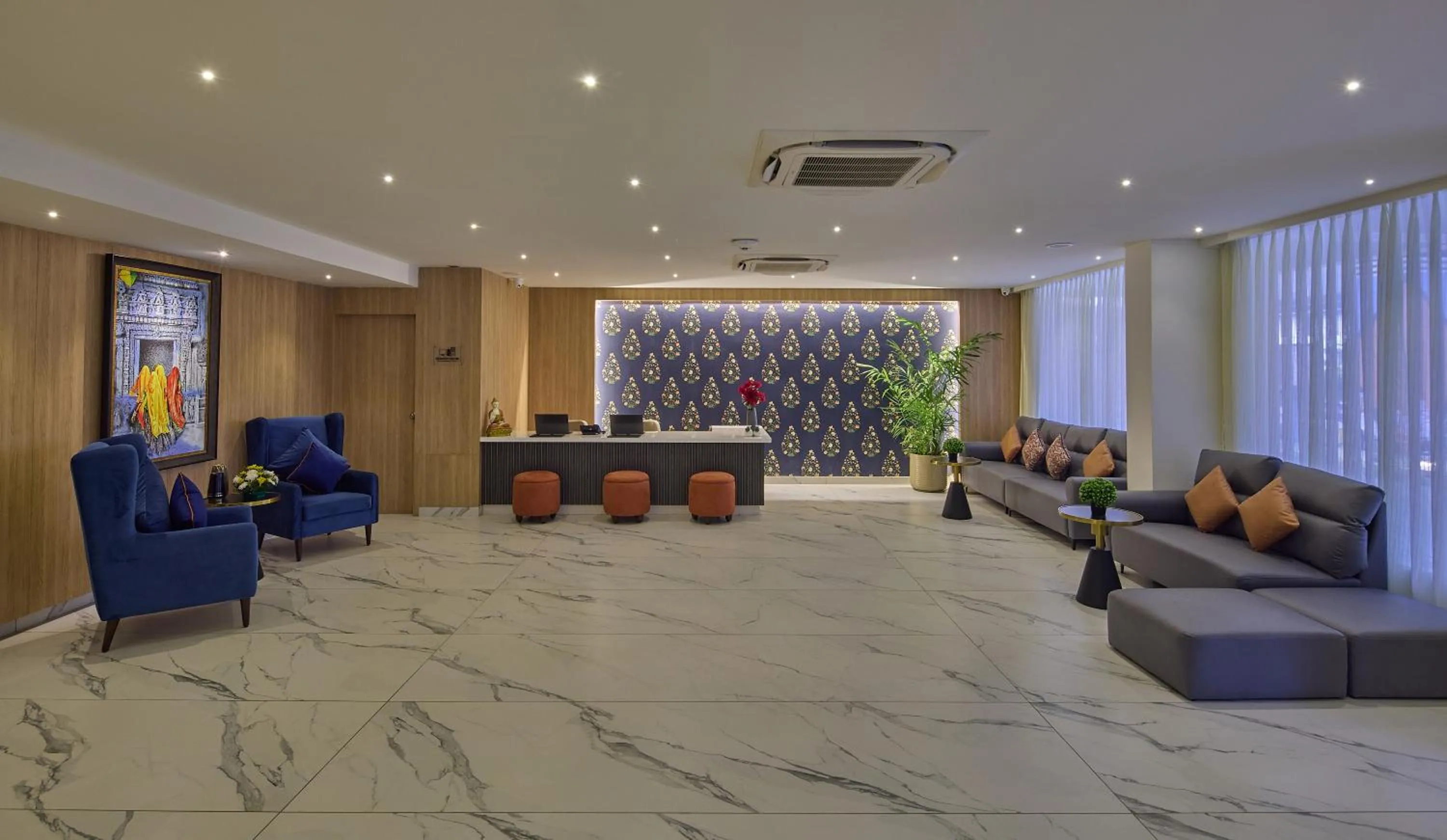 Lobby or reception in Grand Continent Hebbal A Sarovar Portico Affiliate Hotel
