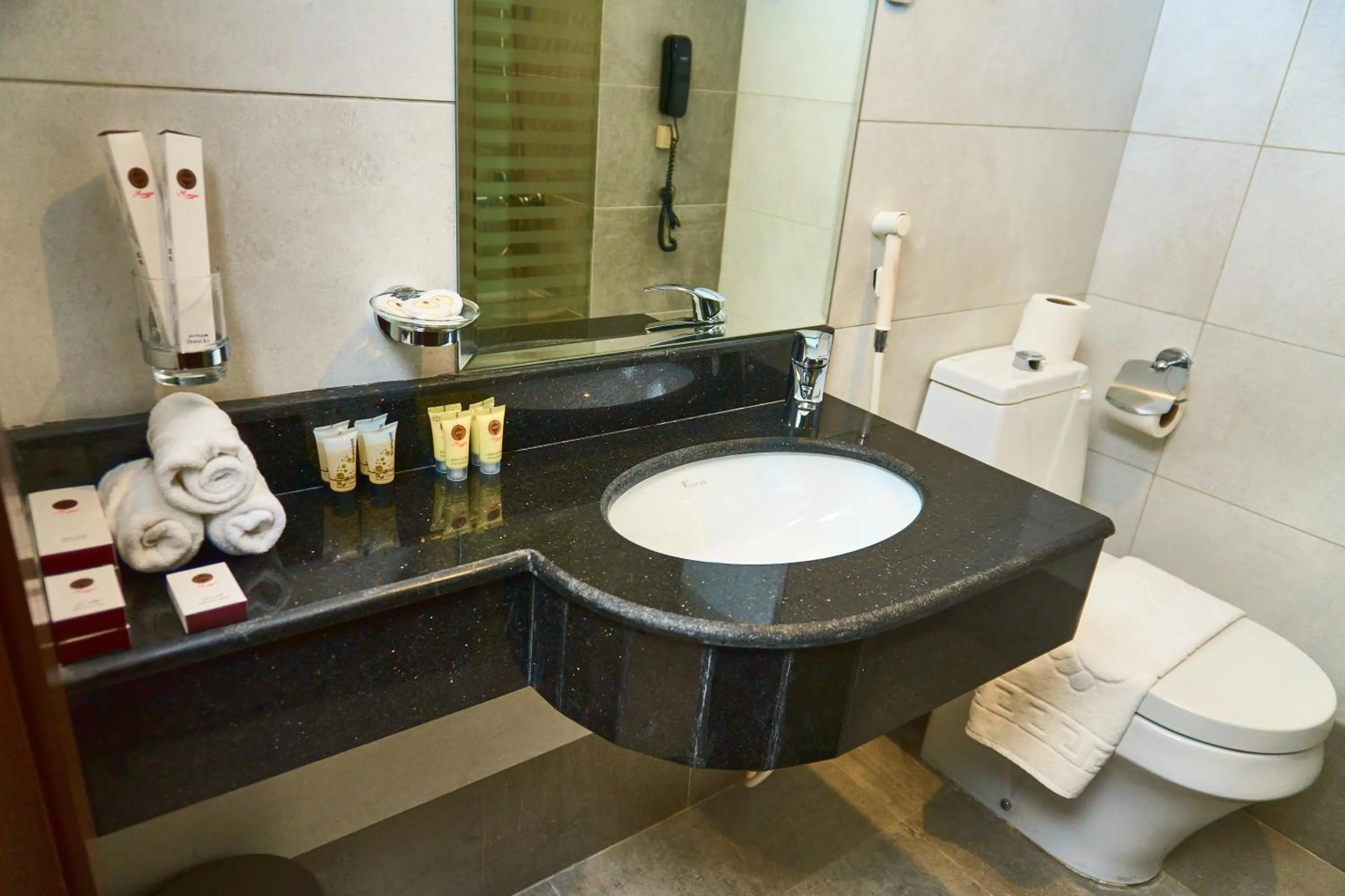 Toilet in Selat Al Bait Hotel