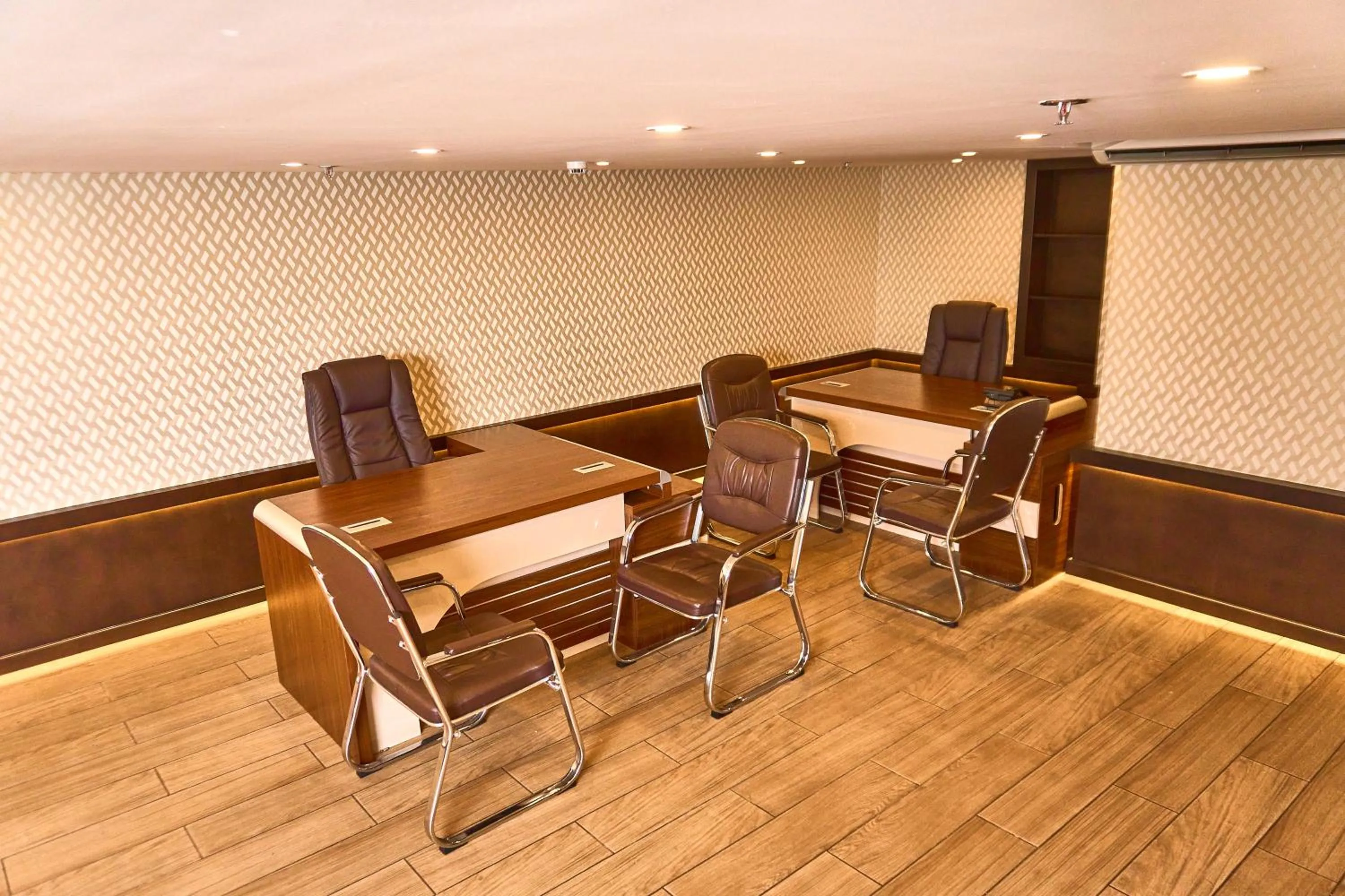 Seating area in Selat Al Bait Hotel