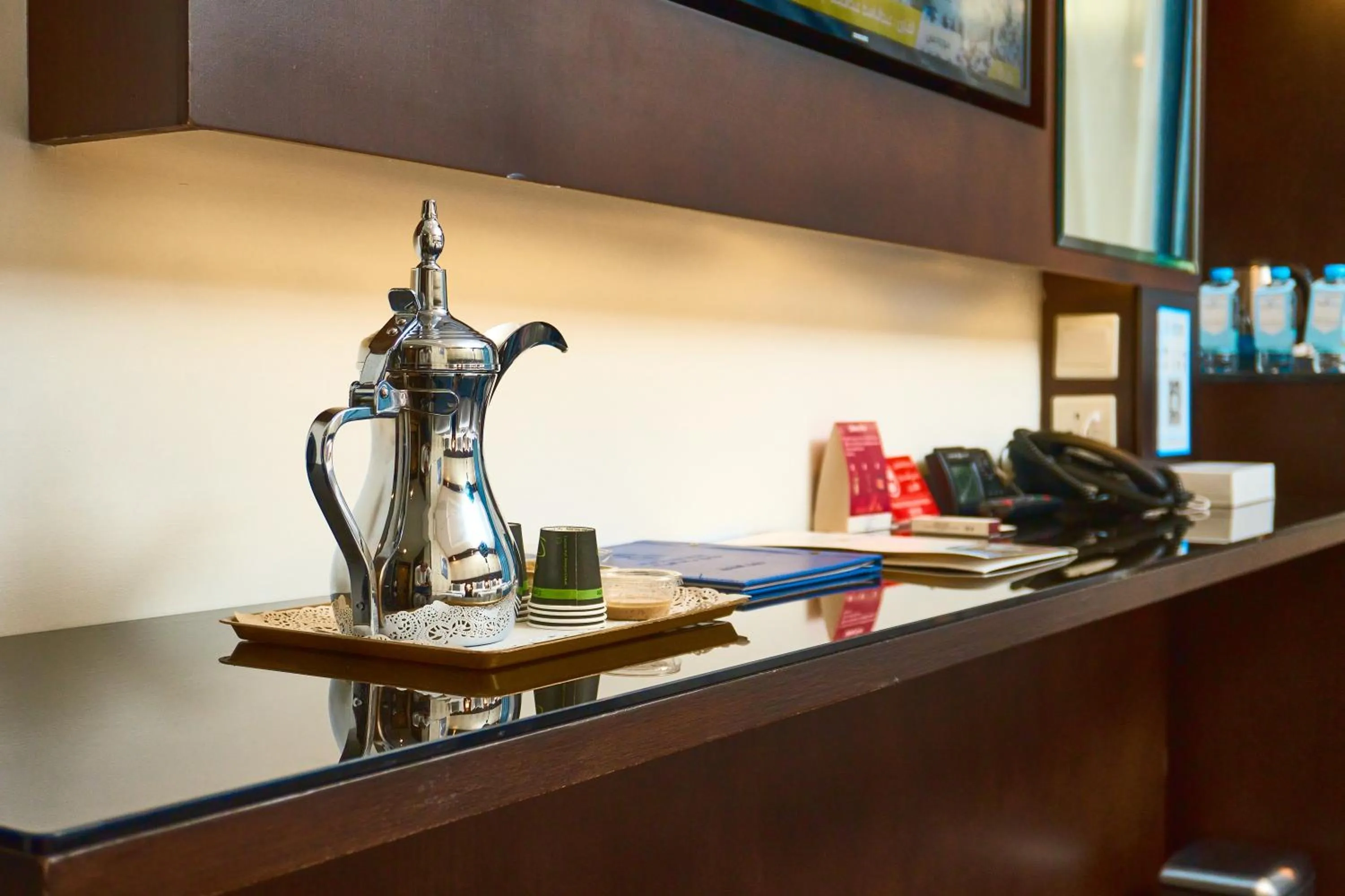 Coffee/tea facilities in Selat Al Bait Hotel