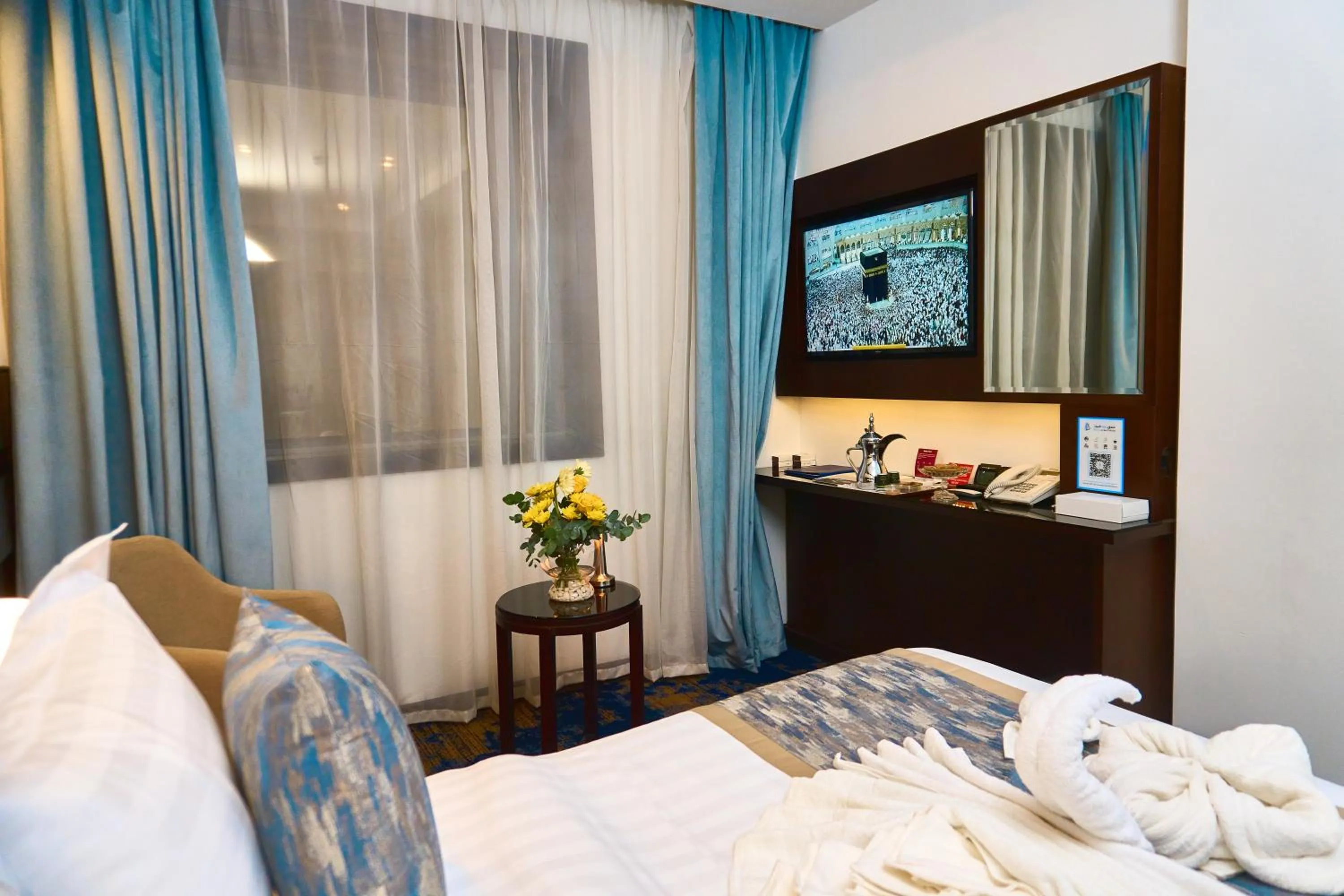 TV and multimedia, Bed in Selat Al Bait Hotel