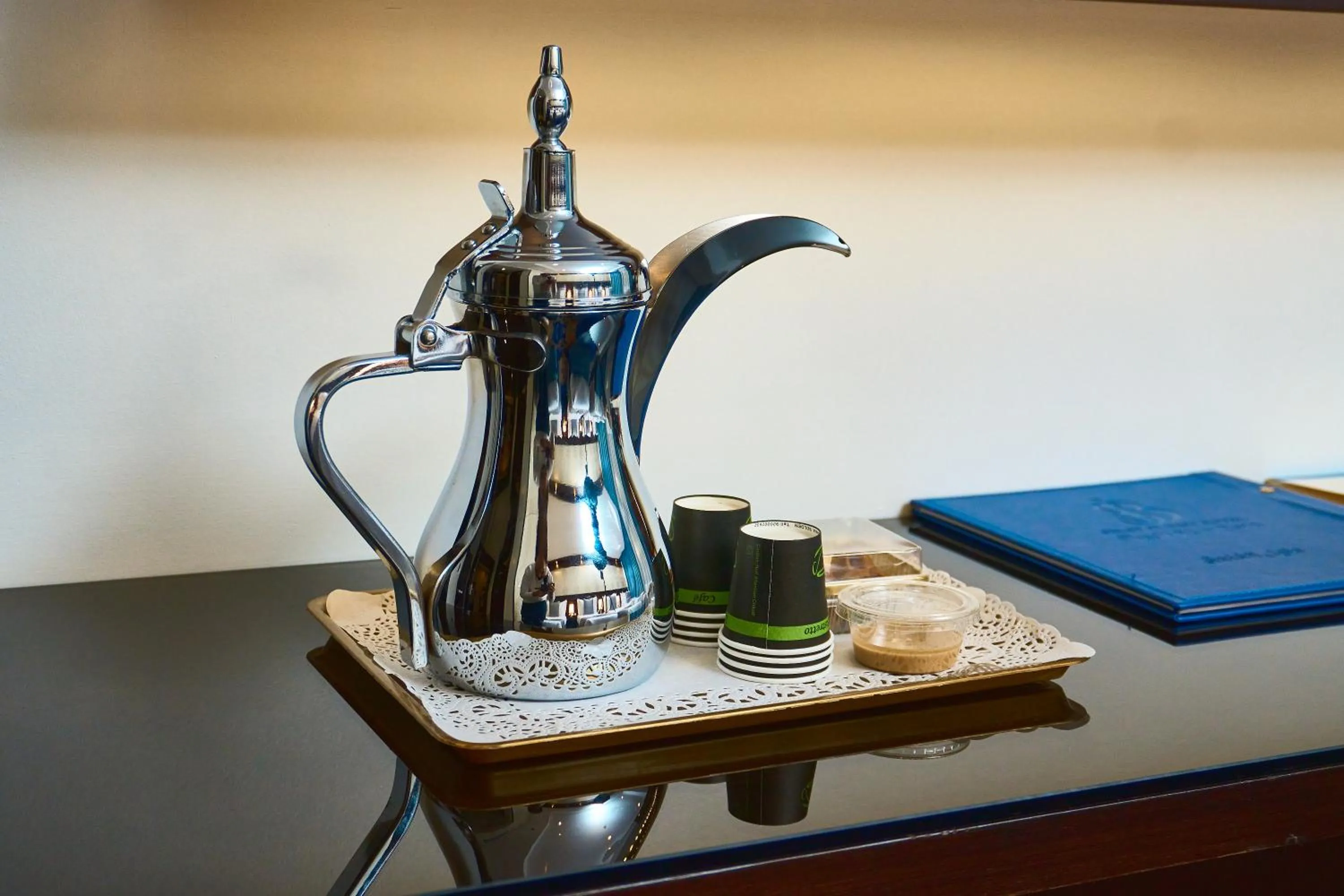 Kitchen or kitchenette in Selat Al Bait Hotel