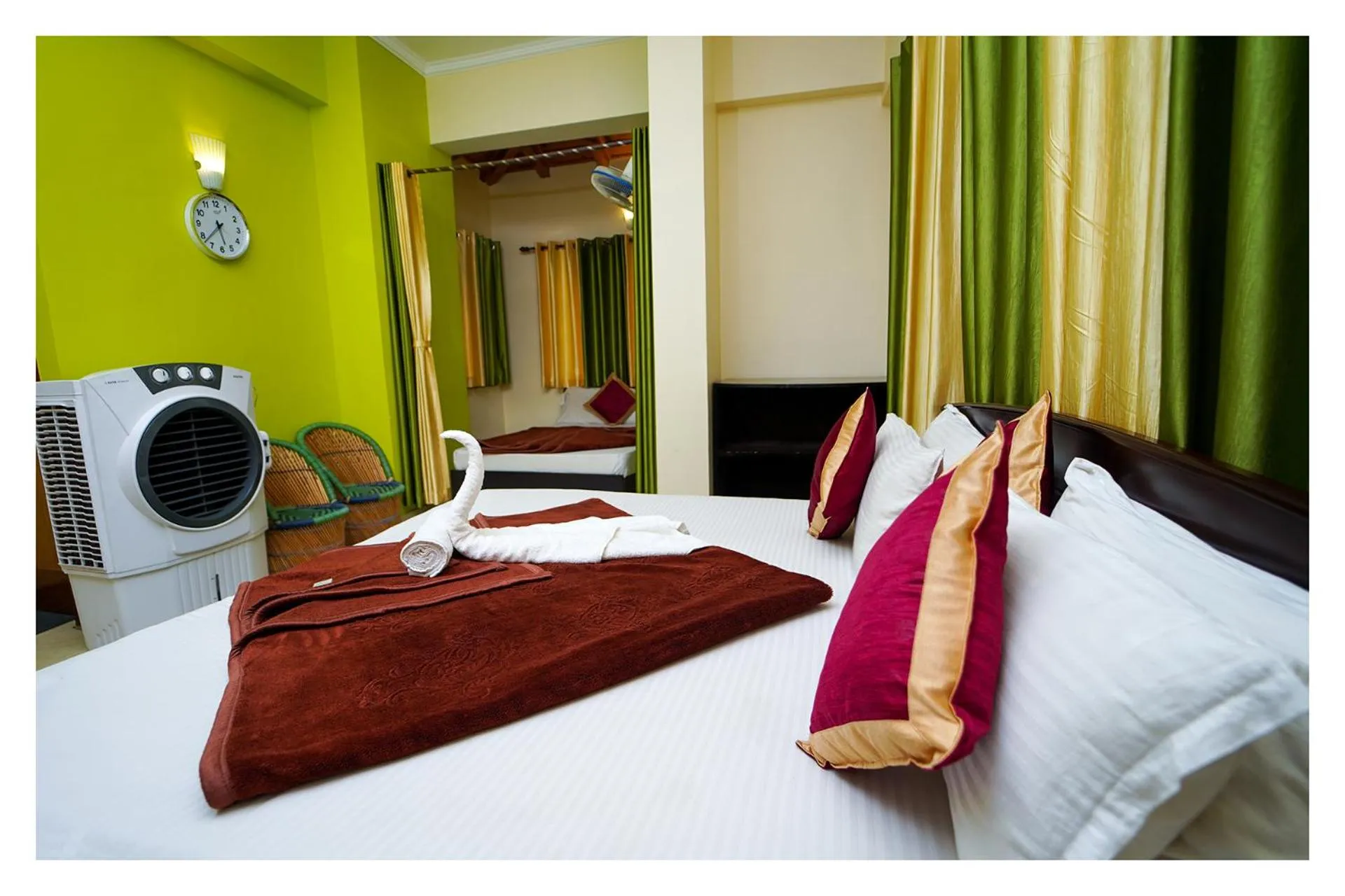 Bed in Shivalik River Retreat