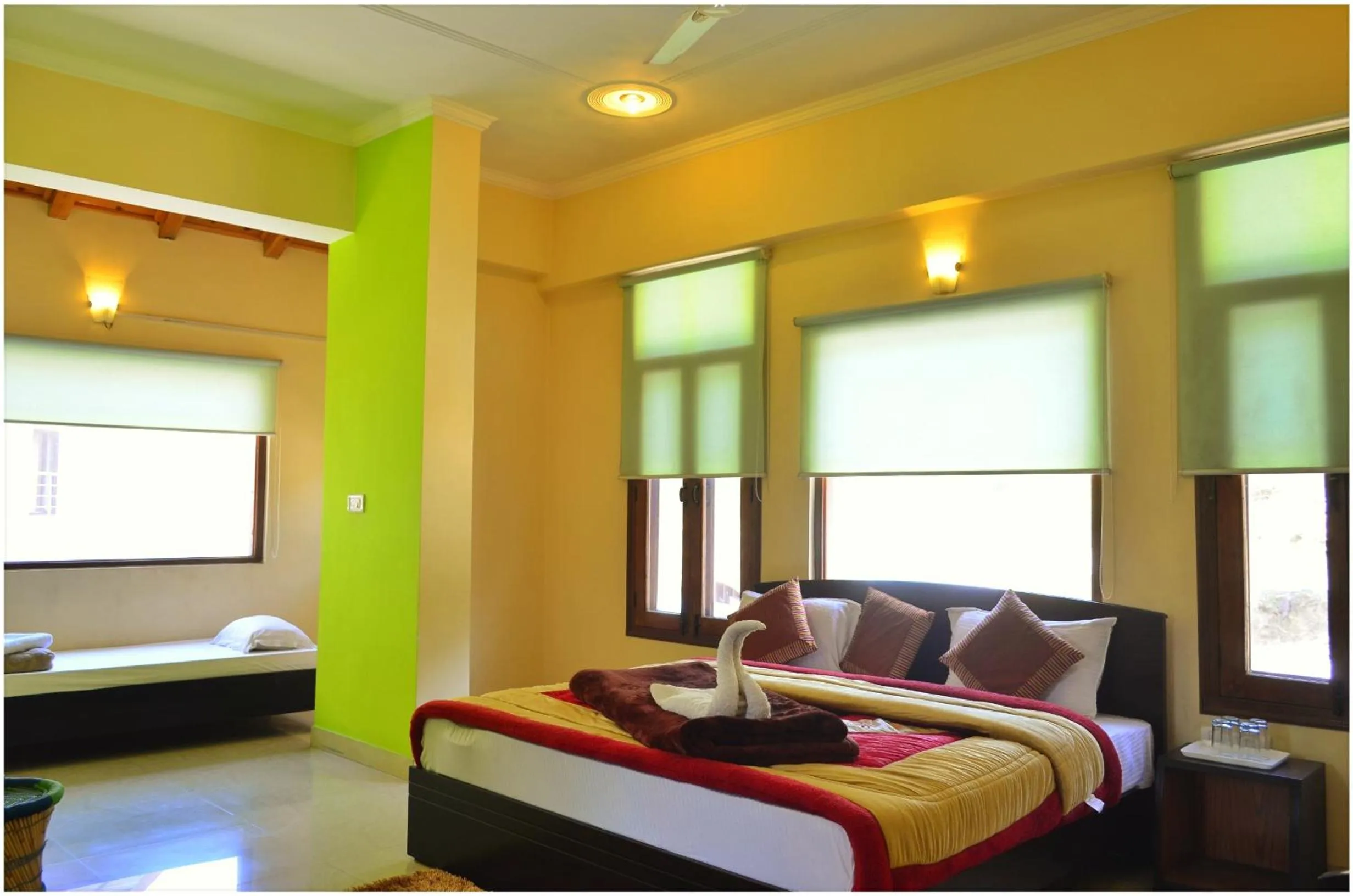 Bedroom, Bed in Shivalik River Retreat