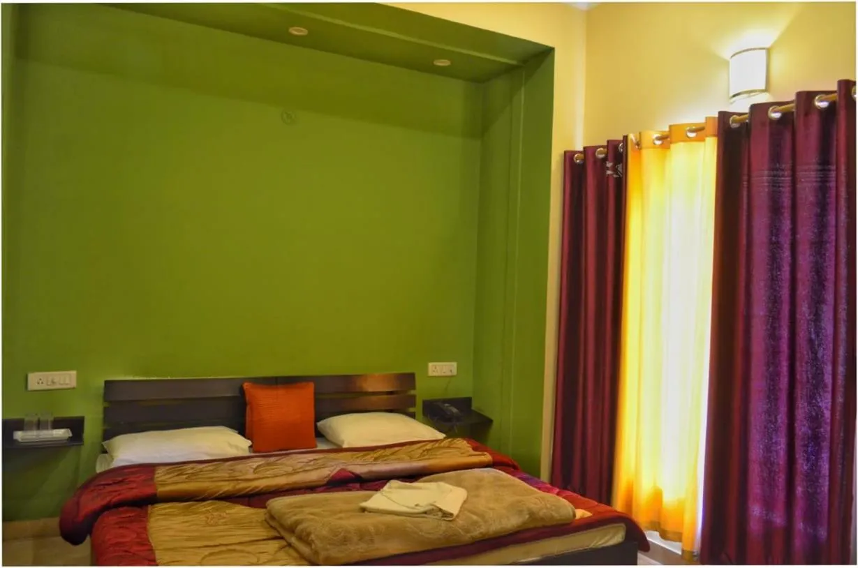 Bed in Shivalik River Retreat