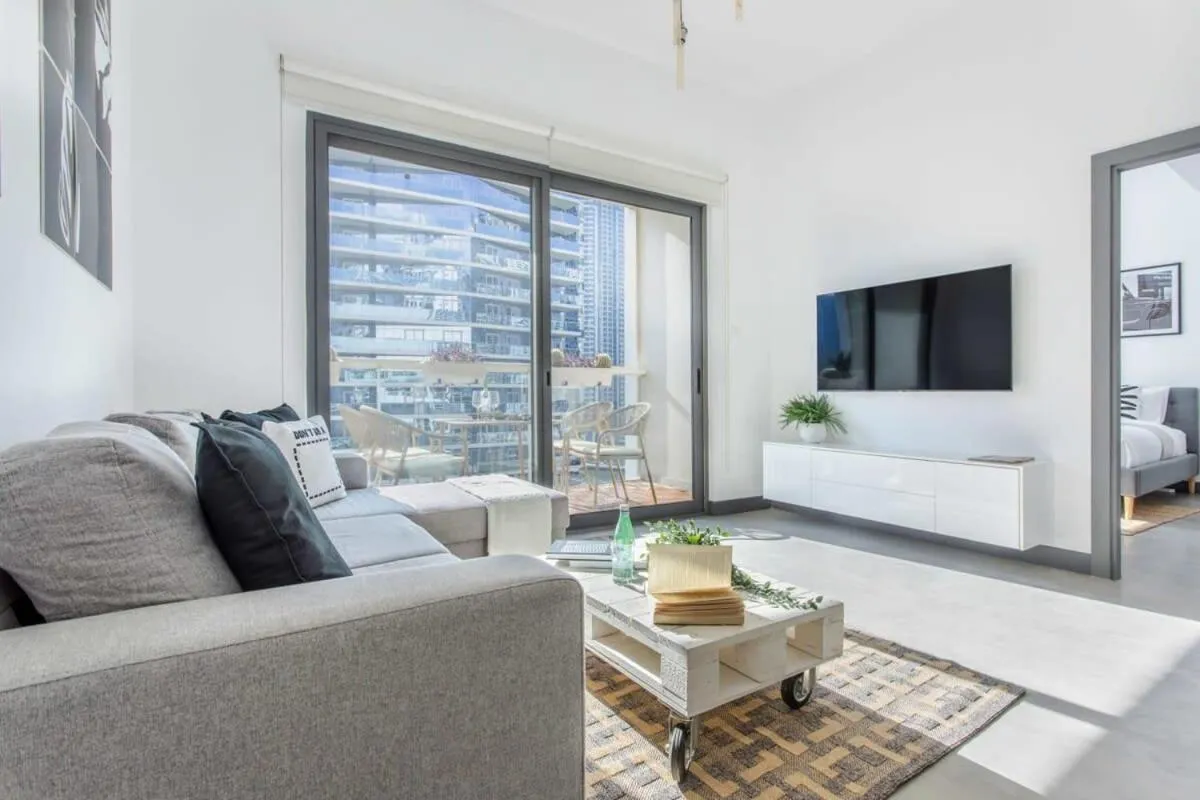 Frank Porter - Marina Views Tower B