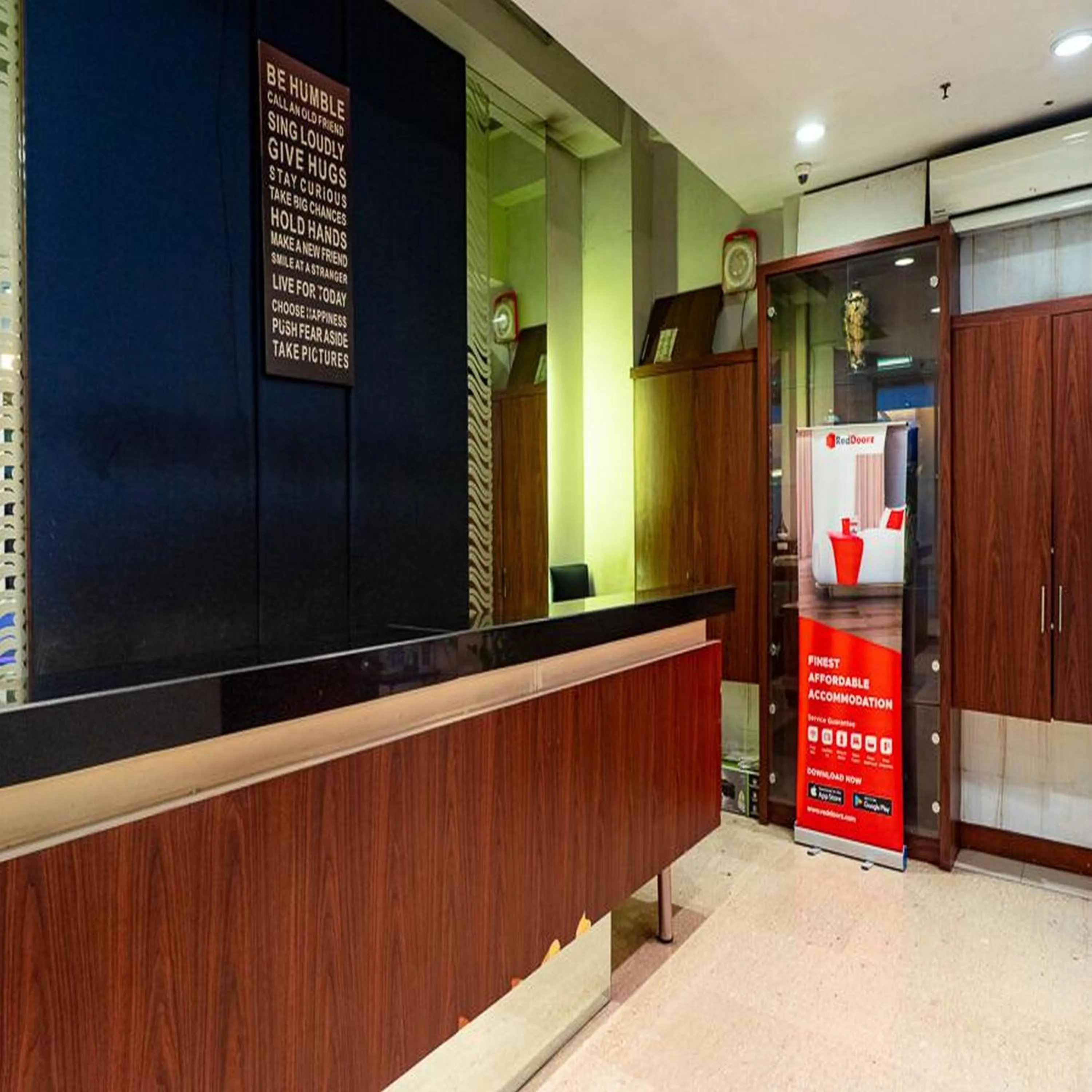 Lobby or reception in RedDoorz Plus at Blue Pacific Blok M