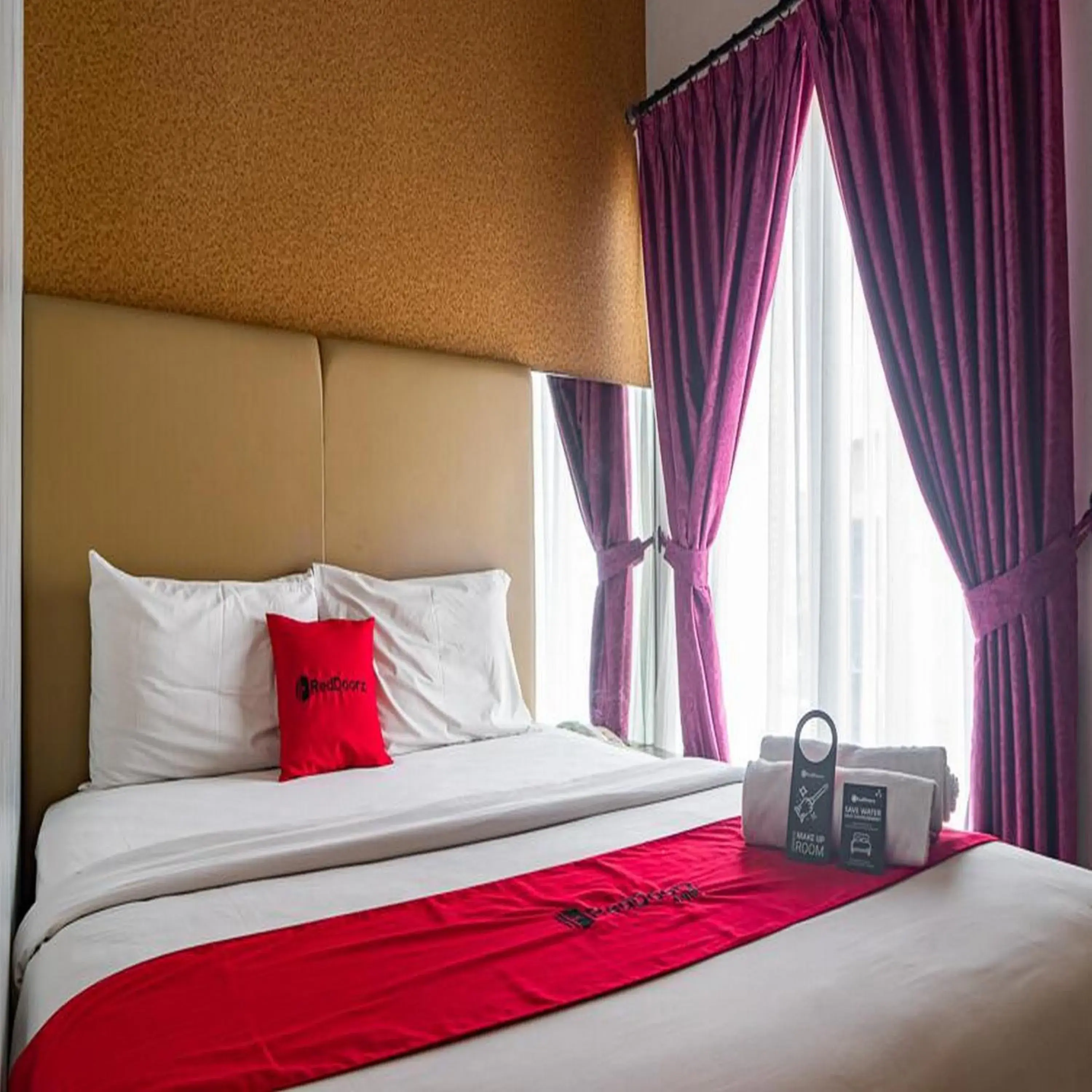 Suite in RedDoorz Plus at Blue Pacific Blok M Suite in RedDoorz Plus at Blue Pacific Blok M