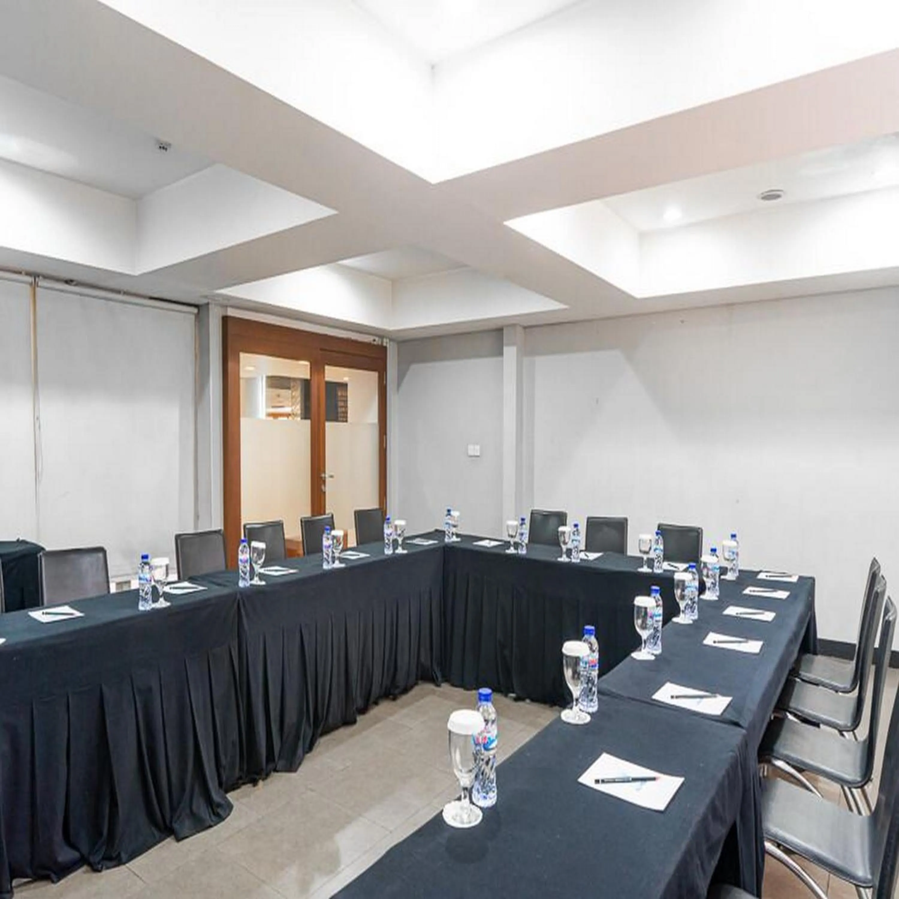 Meeting/conference room in RedDoorz Plus at Blue Pacific Blok M