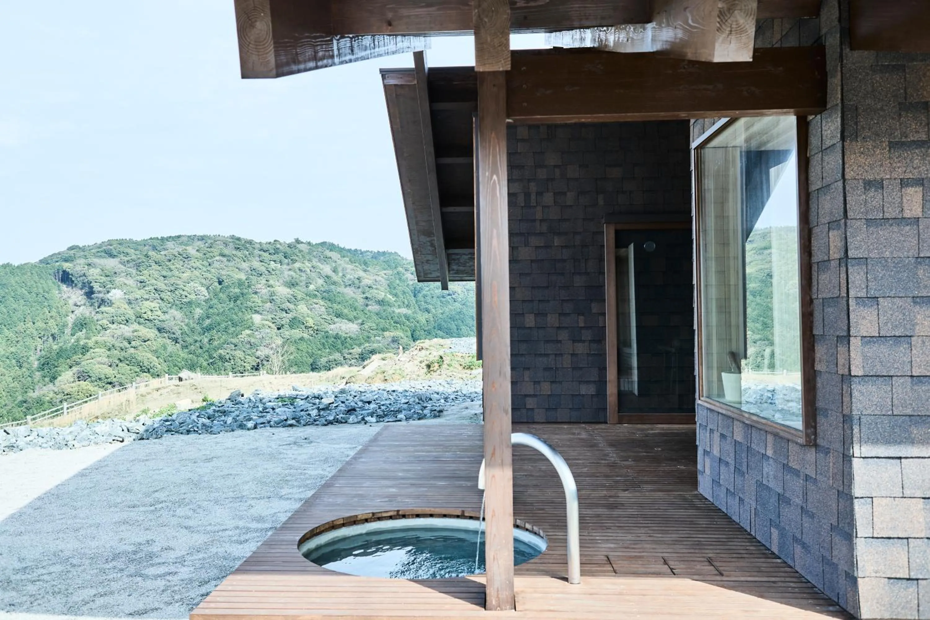 Photo of the whole room in Snow Peak YAKEI SUITE ABURAYAMA FUKUOKA