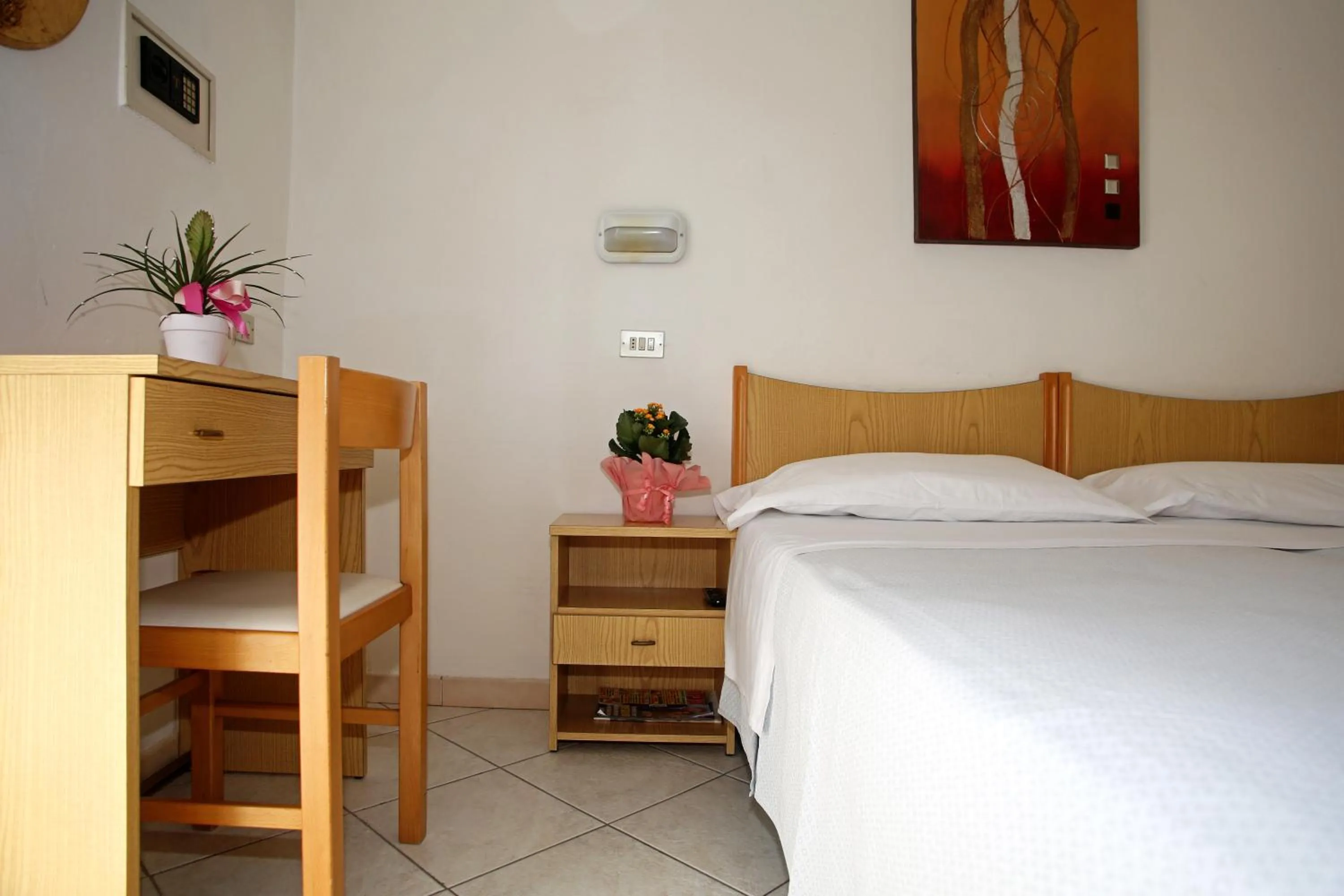 Bedroom, Bed in Hotel Serafini Misano Adriatico