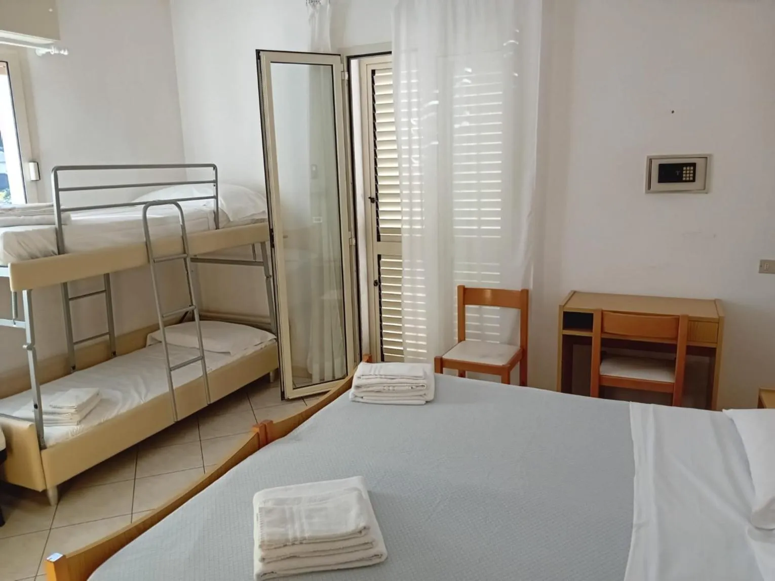 Bedroom, Bed in Hotel Serafini Misano Adriatico