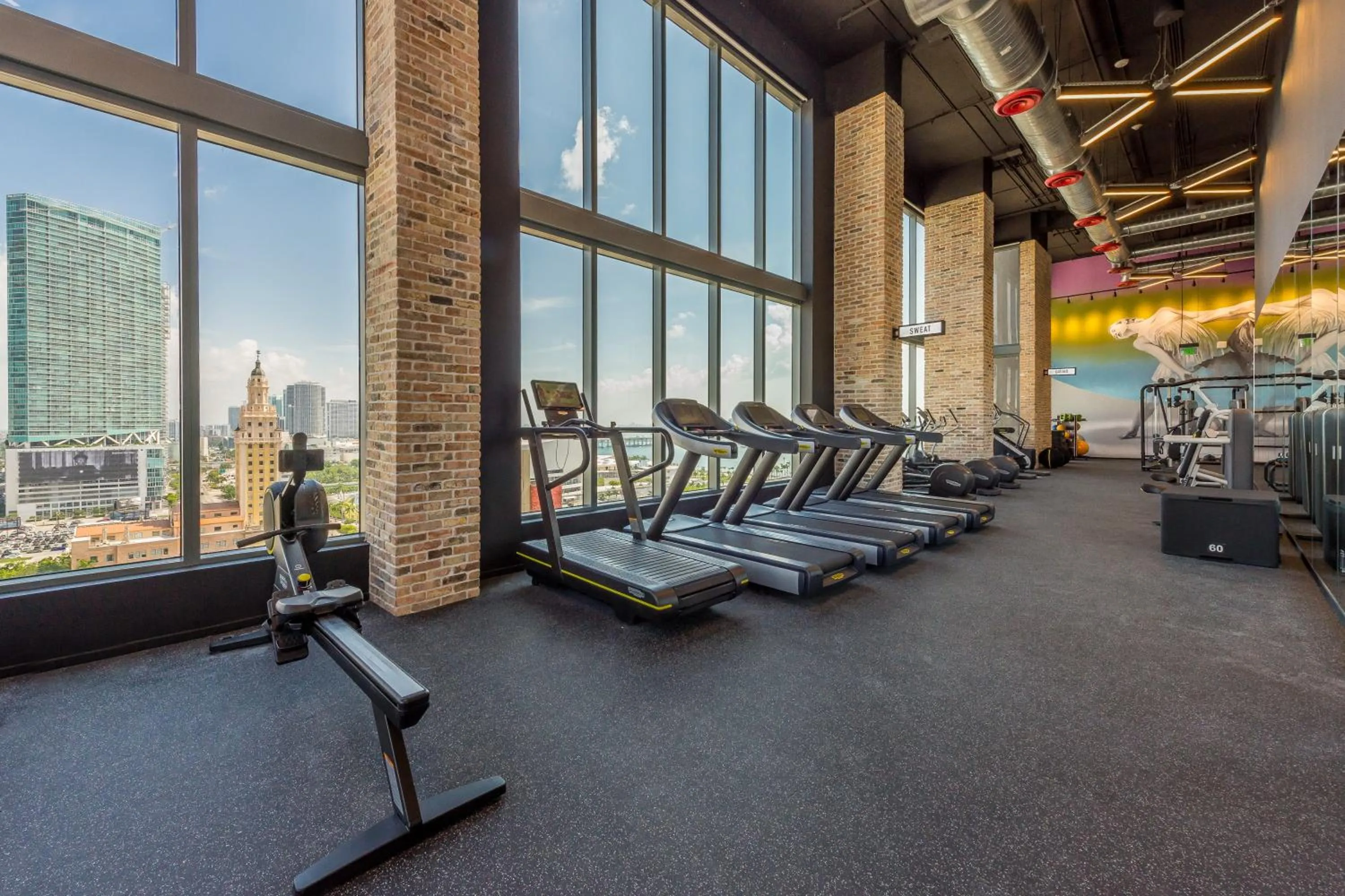 Fitness centre/facilities in Sentral Alea Miami