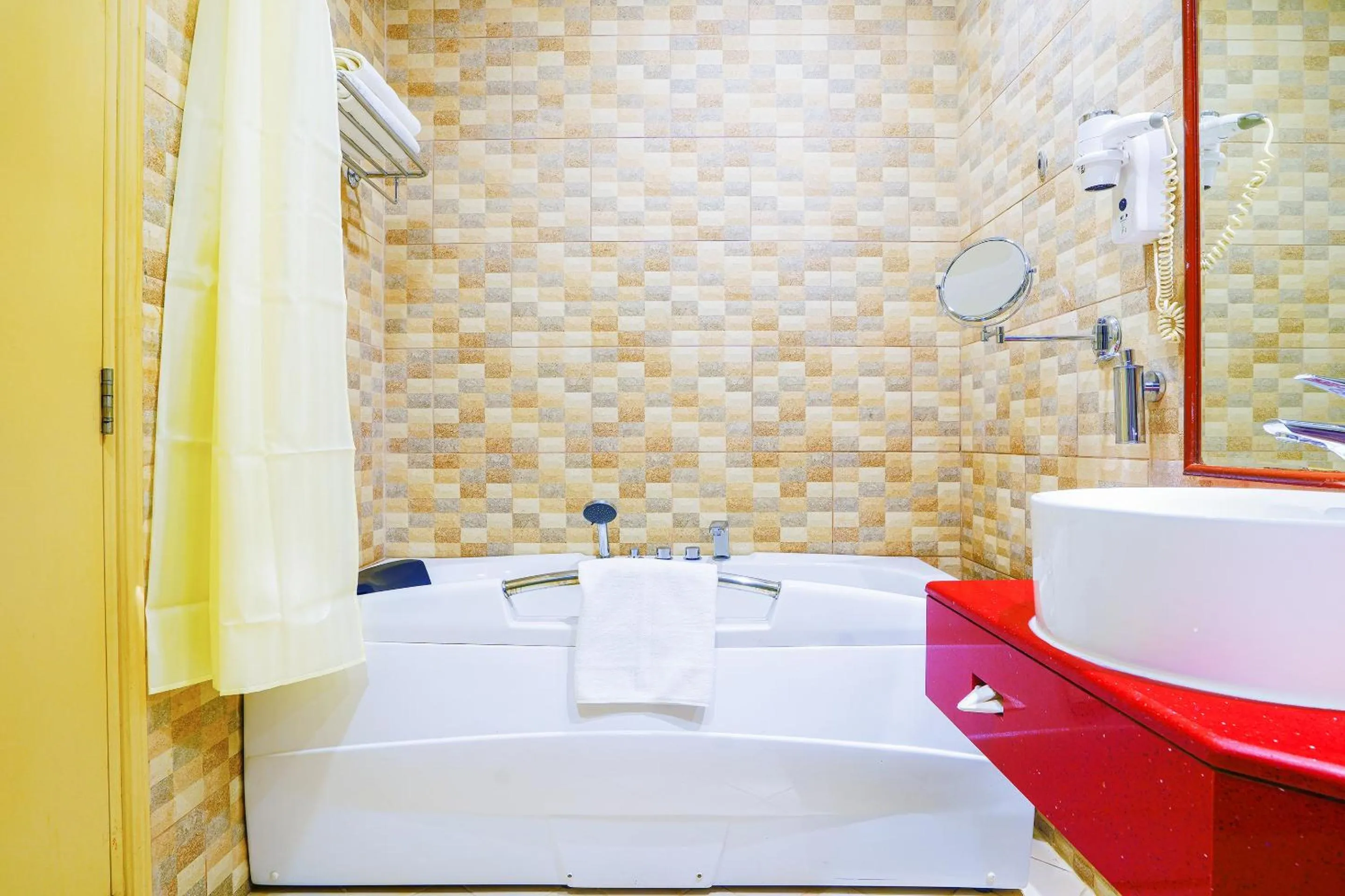 Bathroom in Palette Royal Reflections Hotel and Spa Dubai