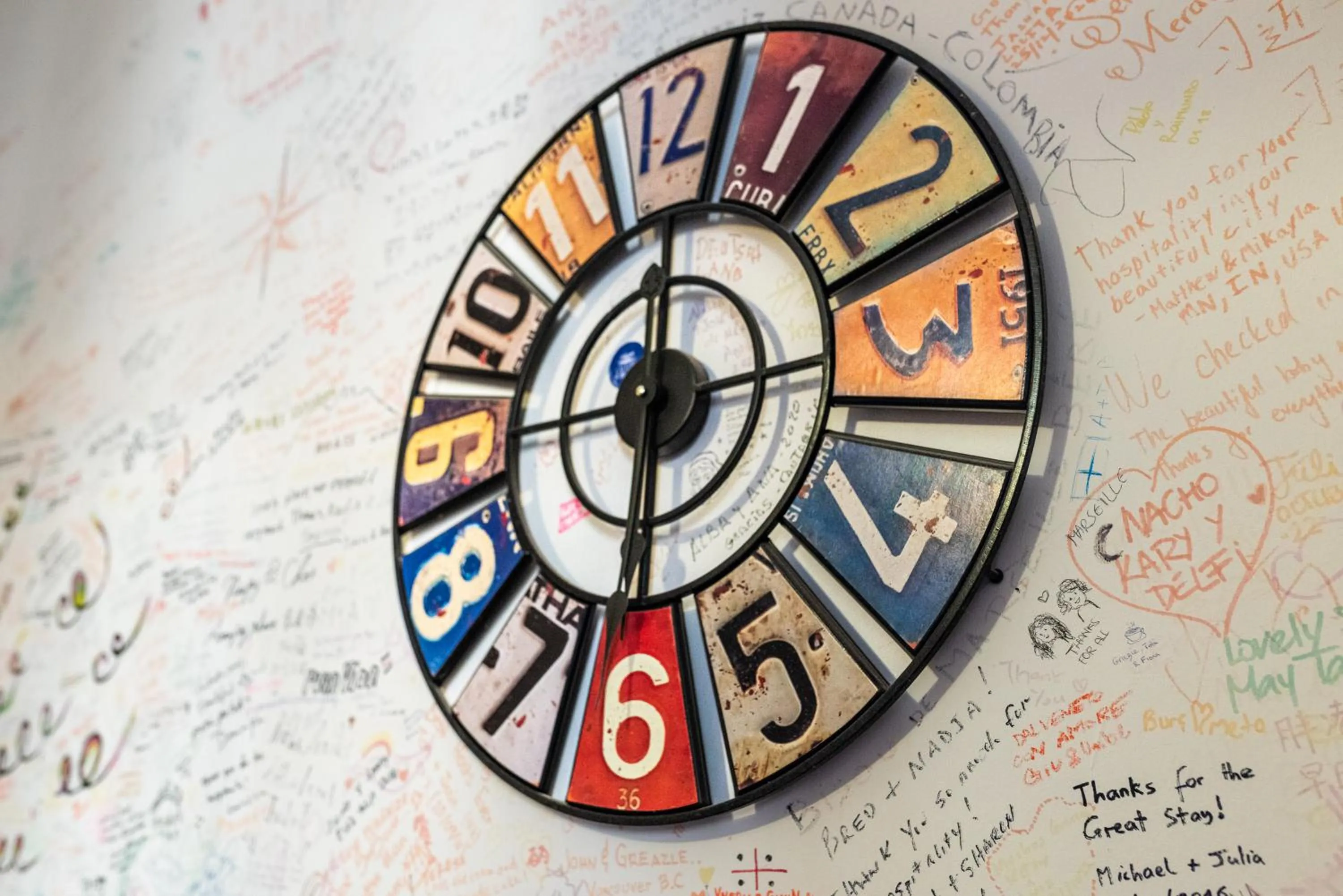Kitchen or kitchenette in Strange Uncle B&B