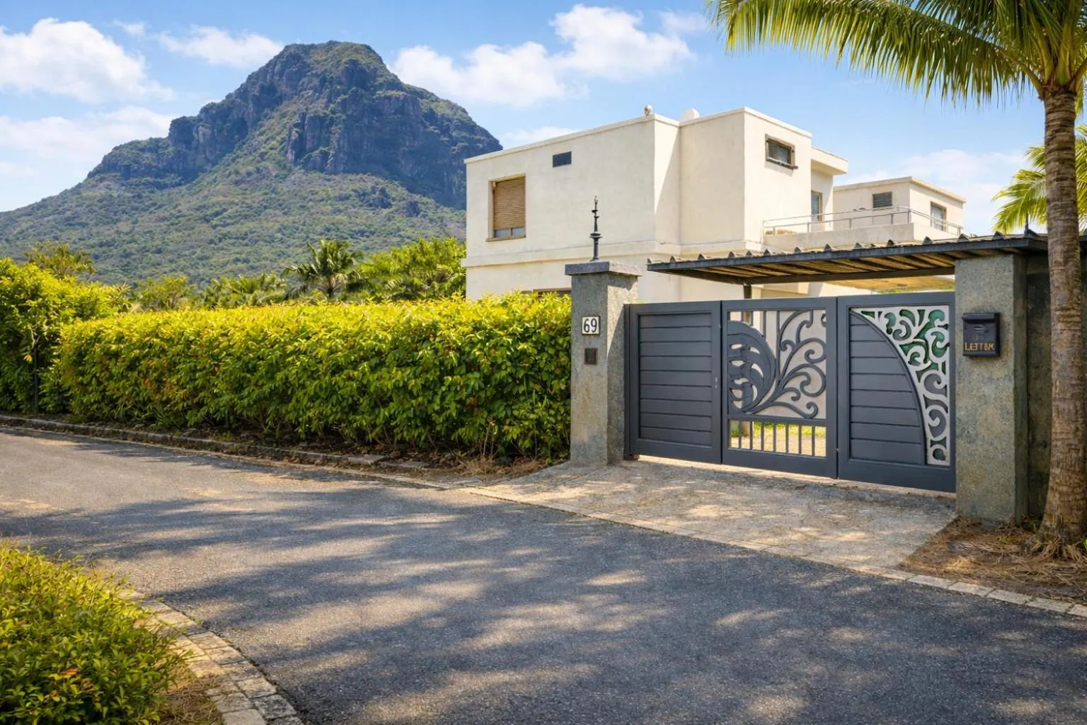 Property building in La Nuit Étoilée , Restez plus, payez moins !