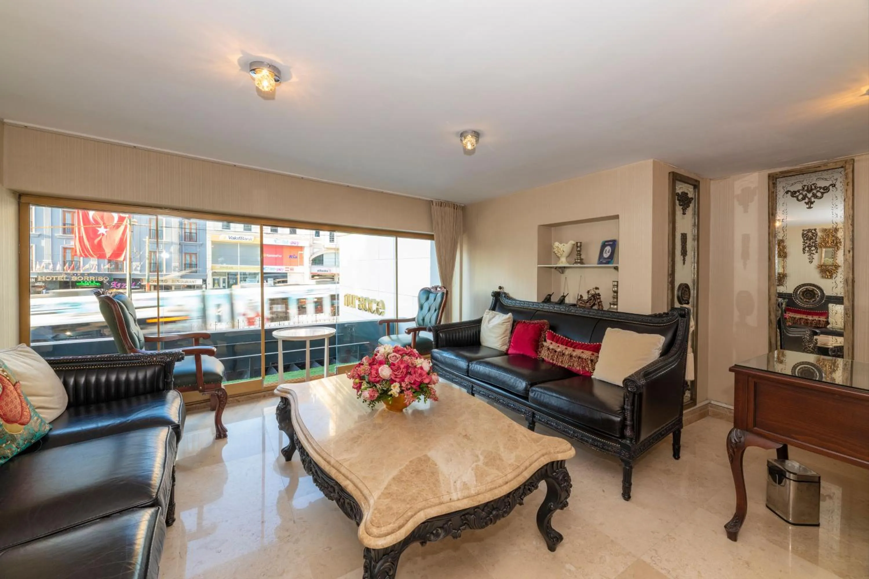 Seating area in Escardın hotel