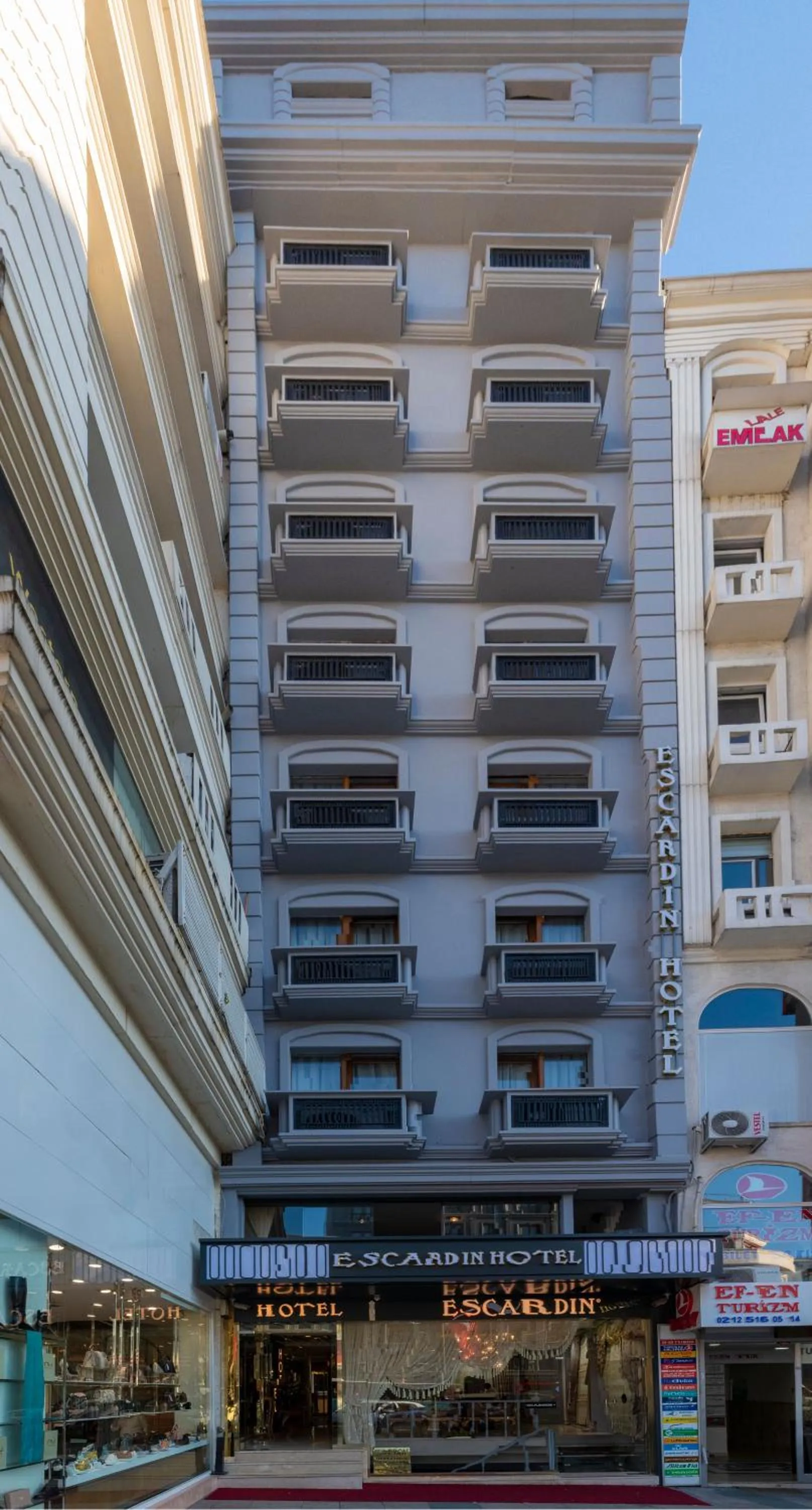 Property building in Escardın hotel