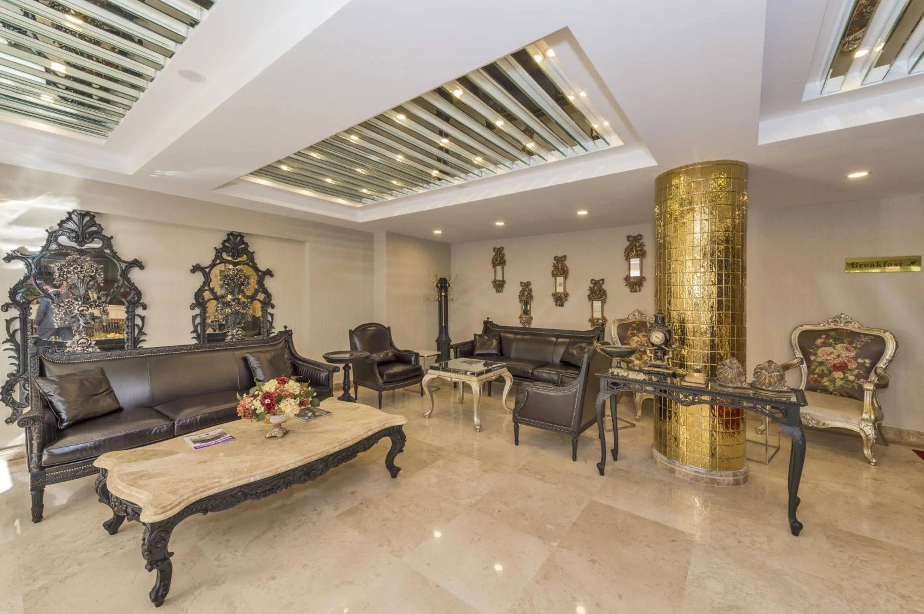 Lobby or reception in Escardın hotel