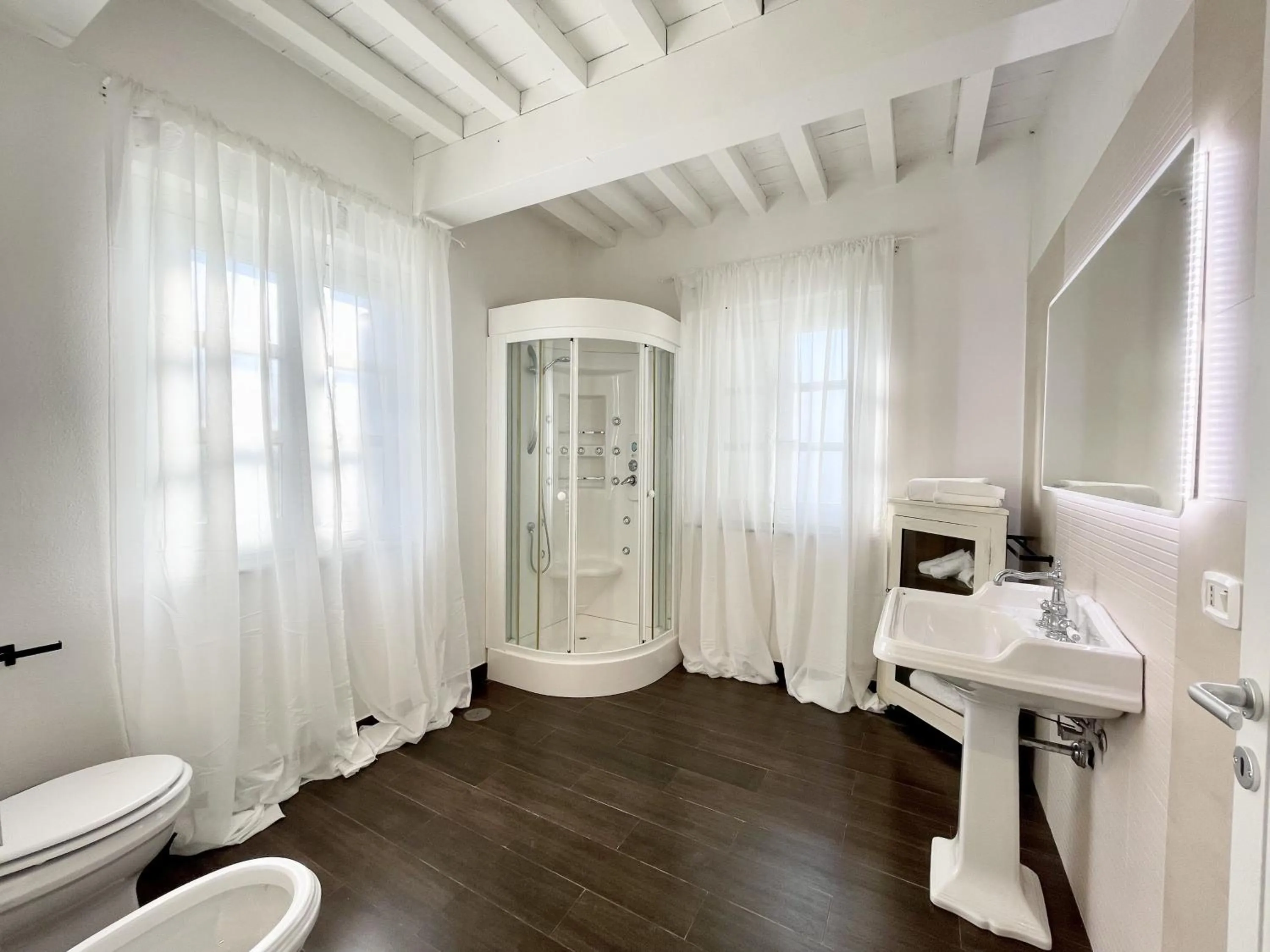 Toilet in Agriturismo Antica Corte
