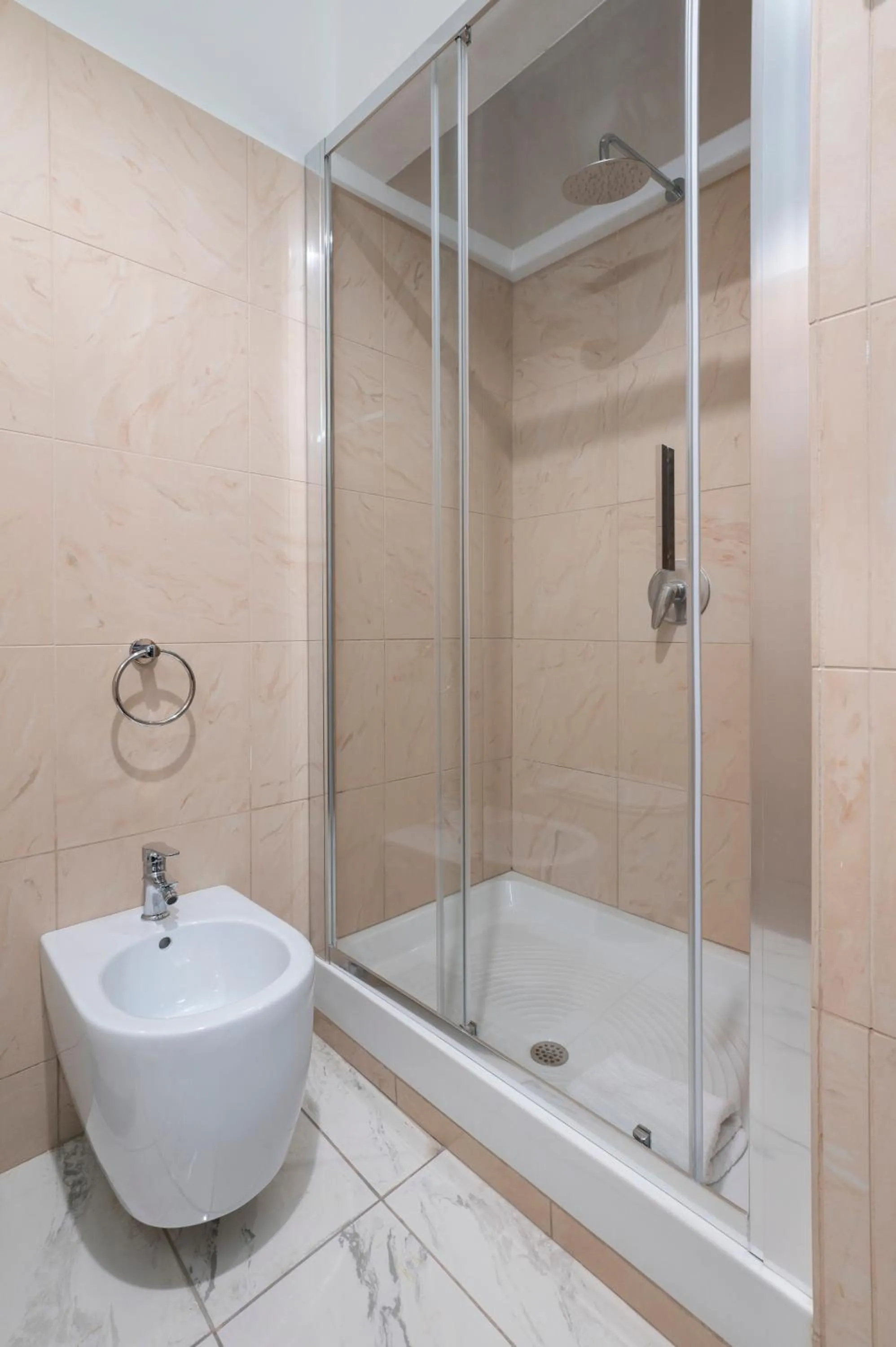 Shower in Rome Ciampino Smart Hotel