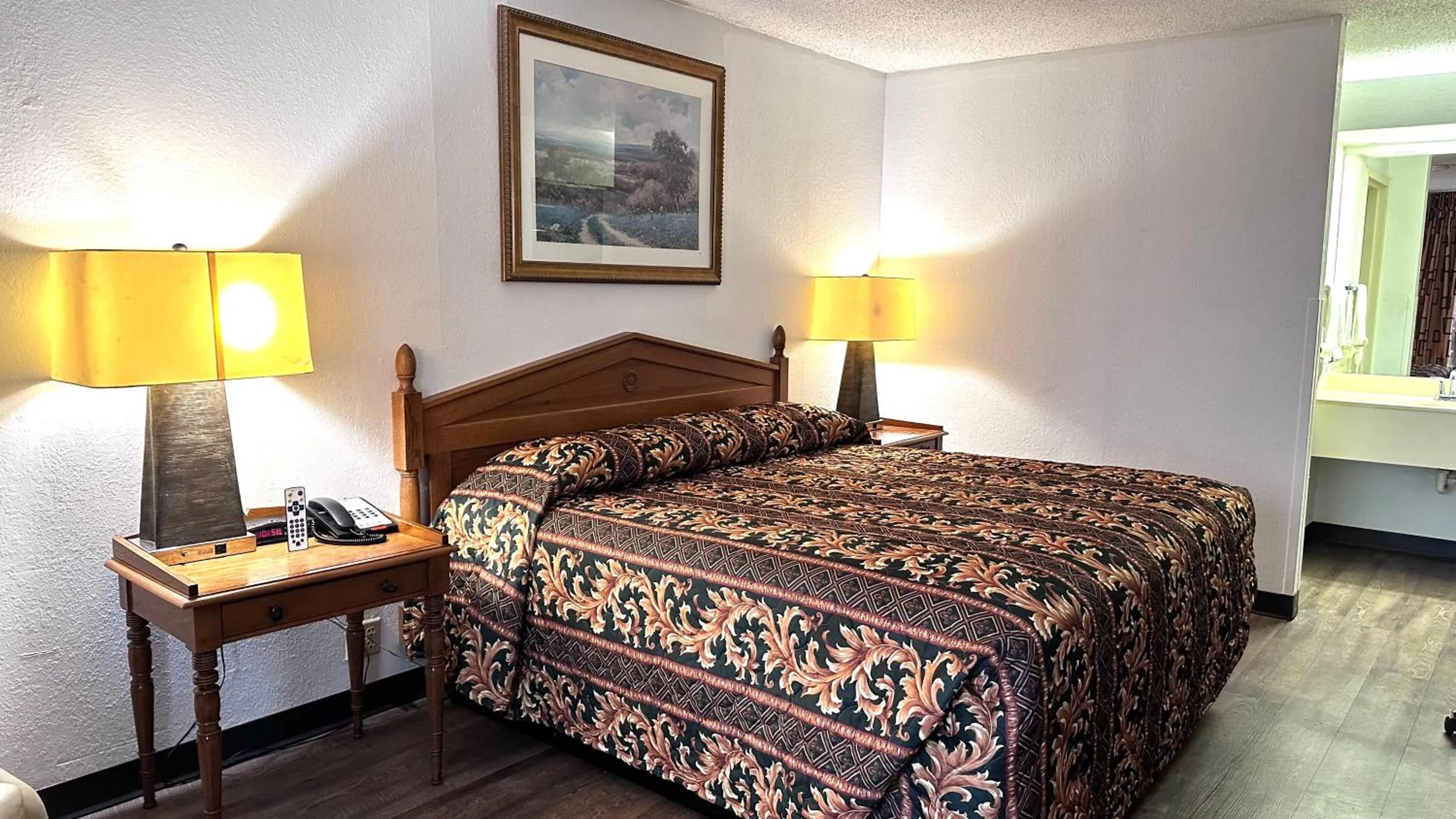 Bed in Executive Inn