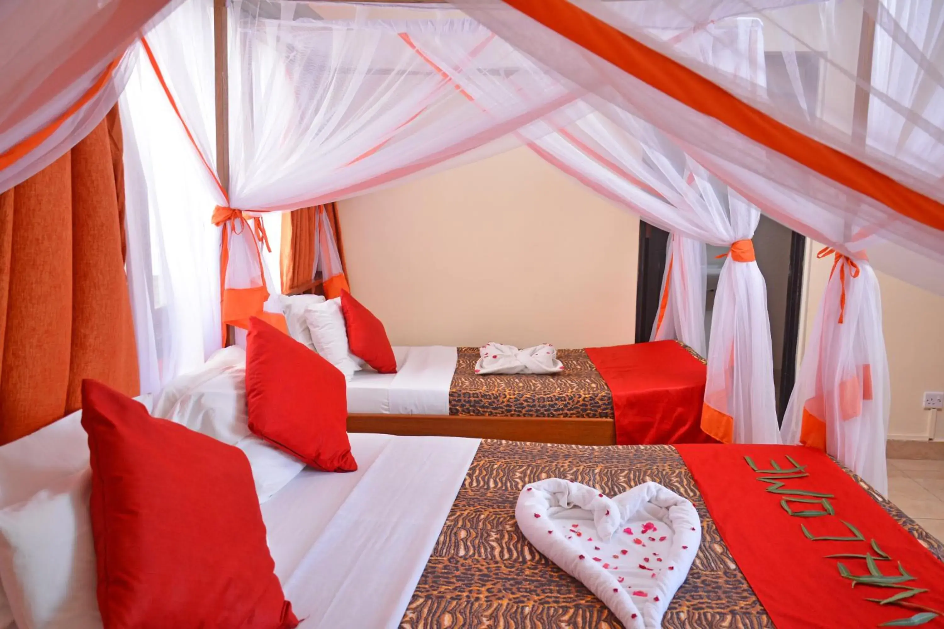 Deluxe Twin Room in Ocean View Nyali Boutique Hotel Deluxe Twin Room in Ocean View Nyali Boutique Hotel