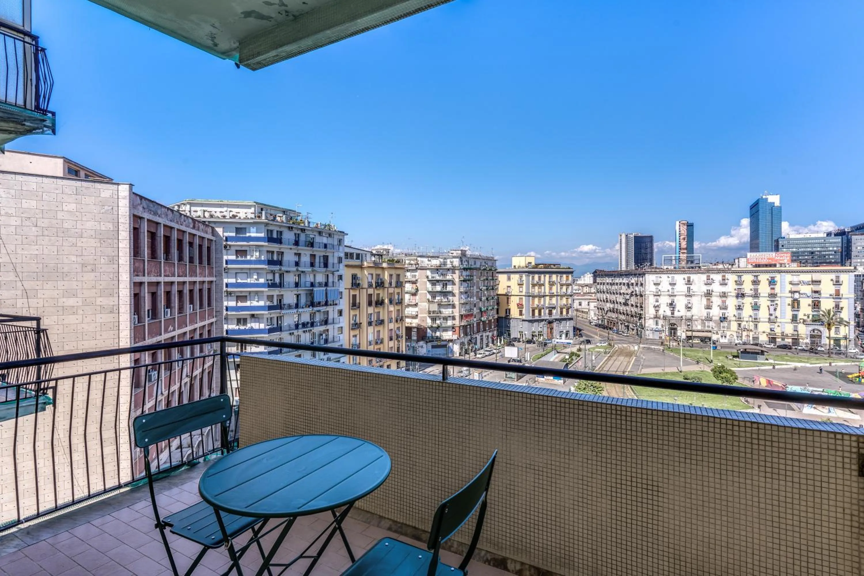Property building in National Square Napoli