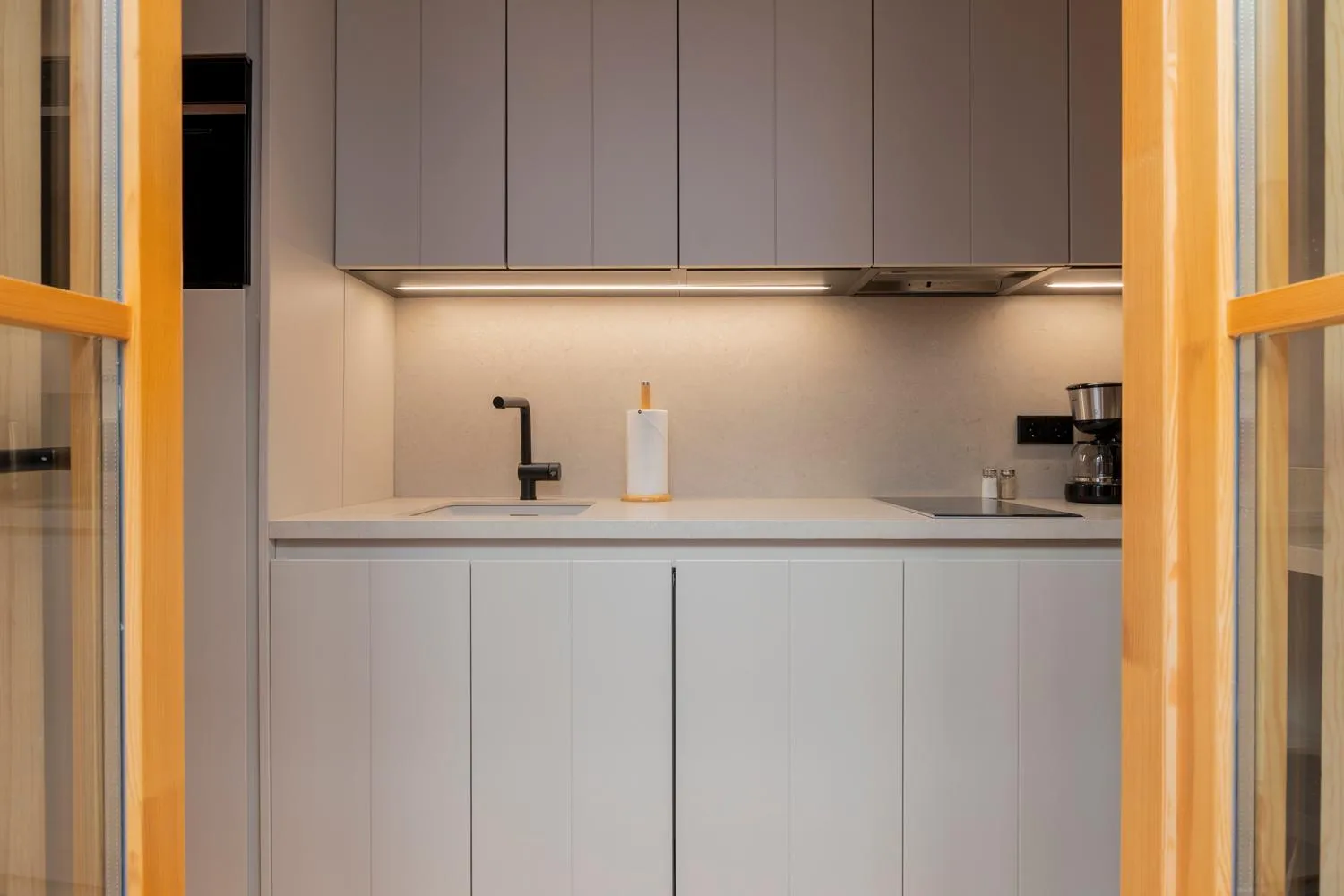 Kitchen or kitchenette in Rio by Wynwood House